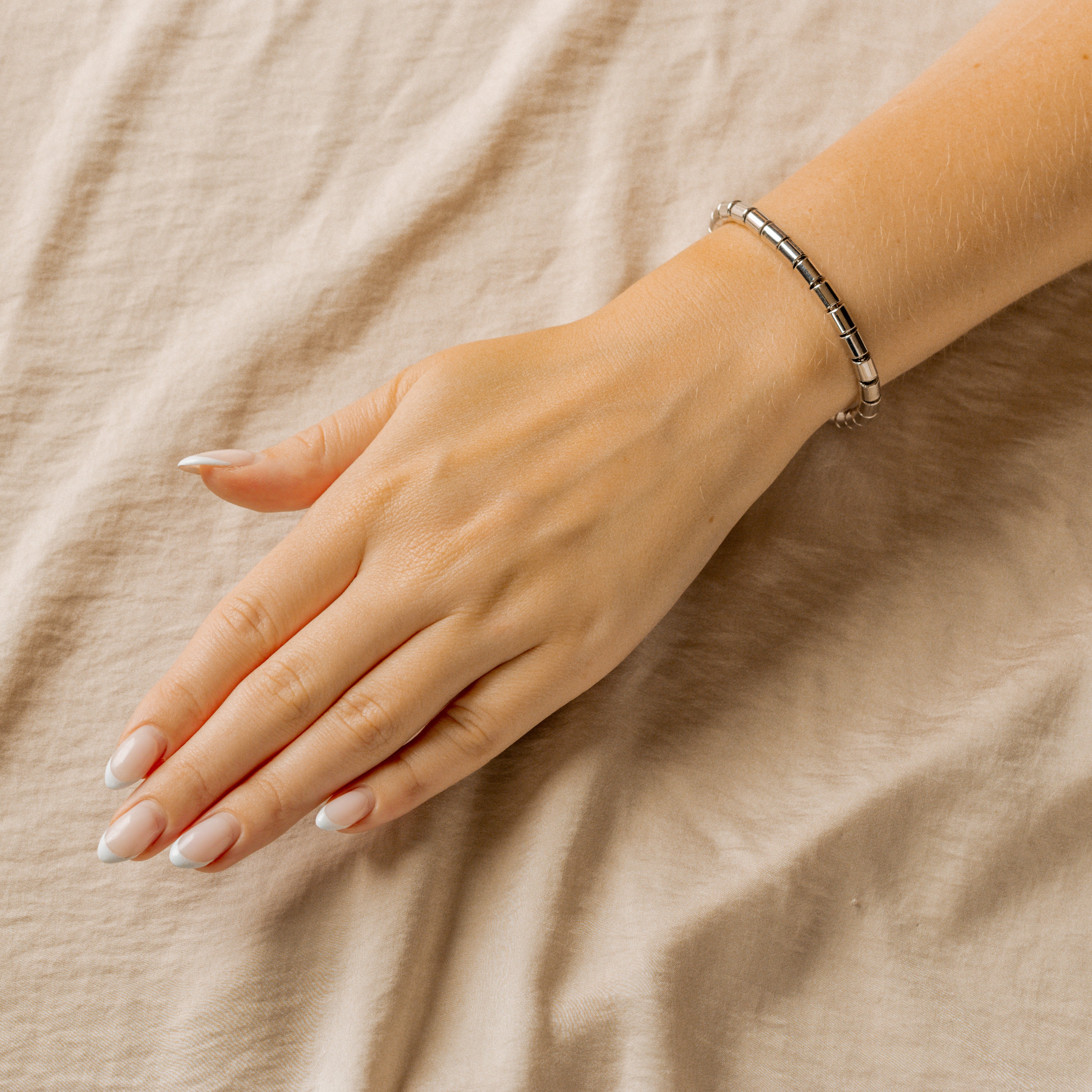 14K Gold Barrel Bead Stretch Bracelet - Queen May