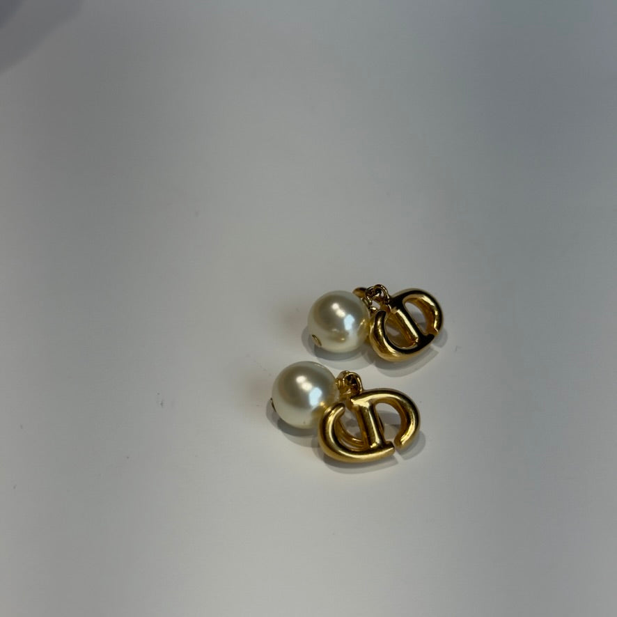 Christian Dior Navy Clip Earrings - Queen May