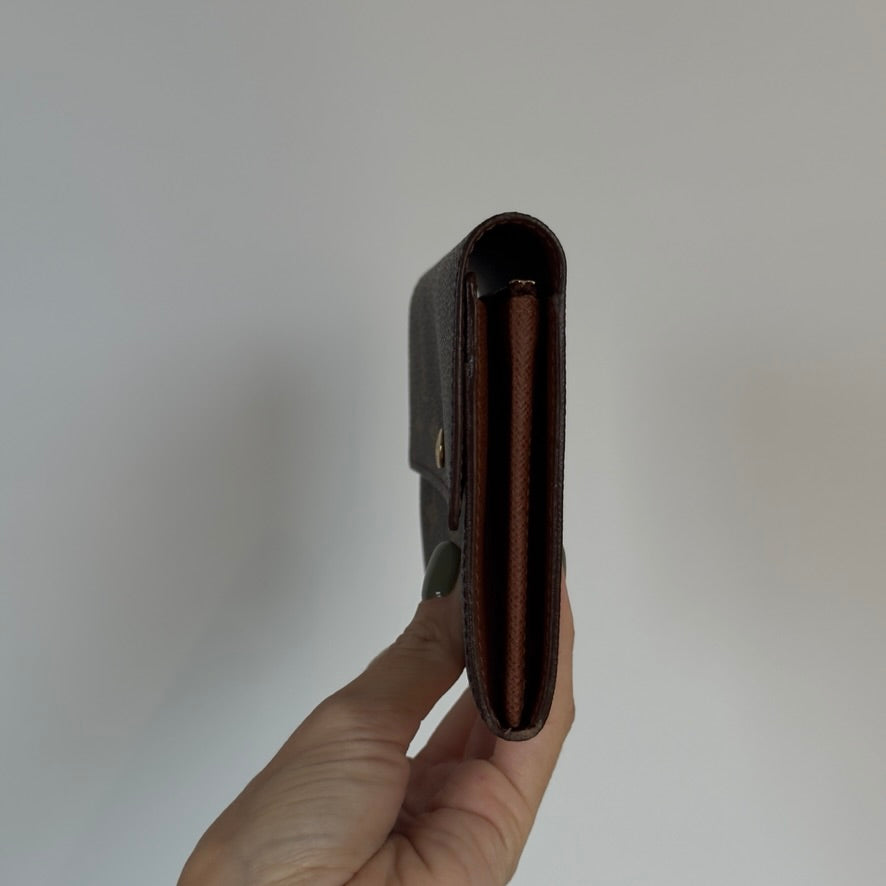 Louis Vuitton Monogram Sarah Wallet - Queen May
