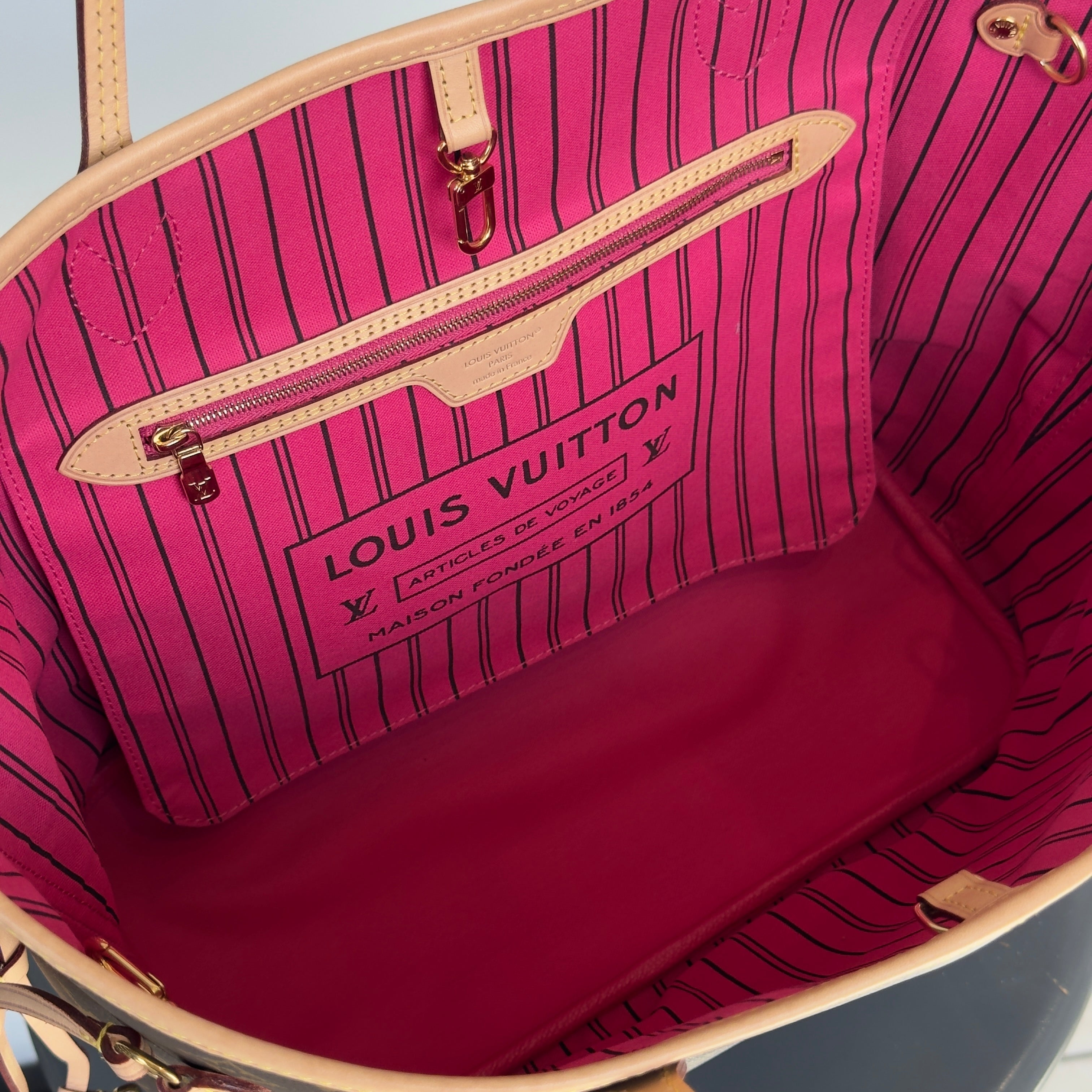 Louis Vuitton Neverfull Bandouliere Inside Out - Queen May