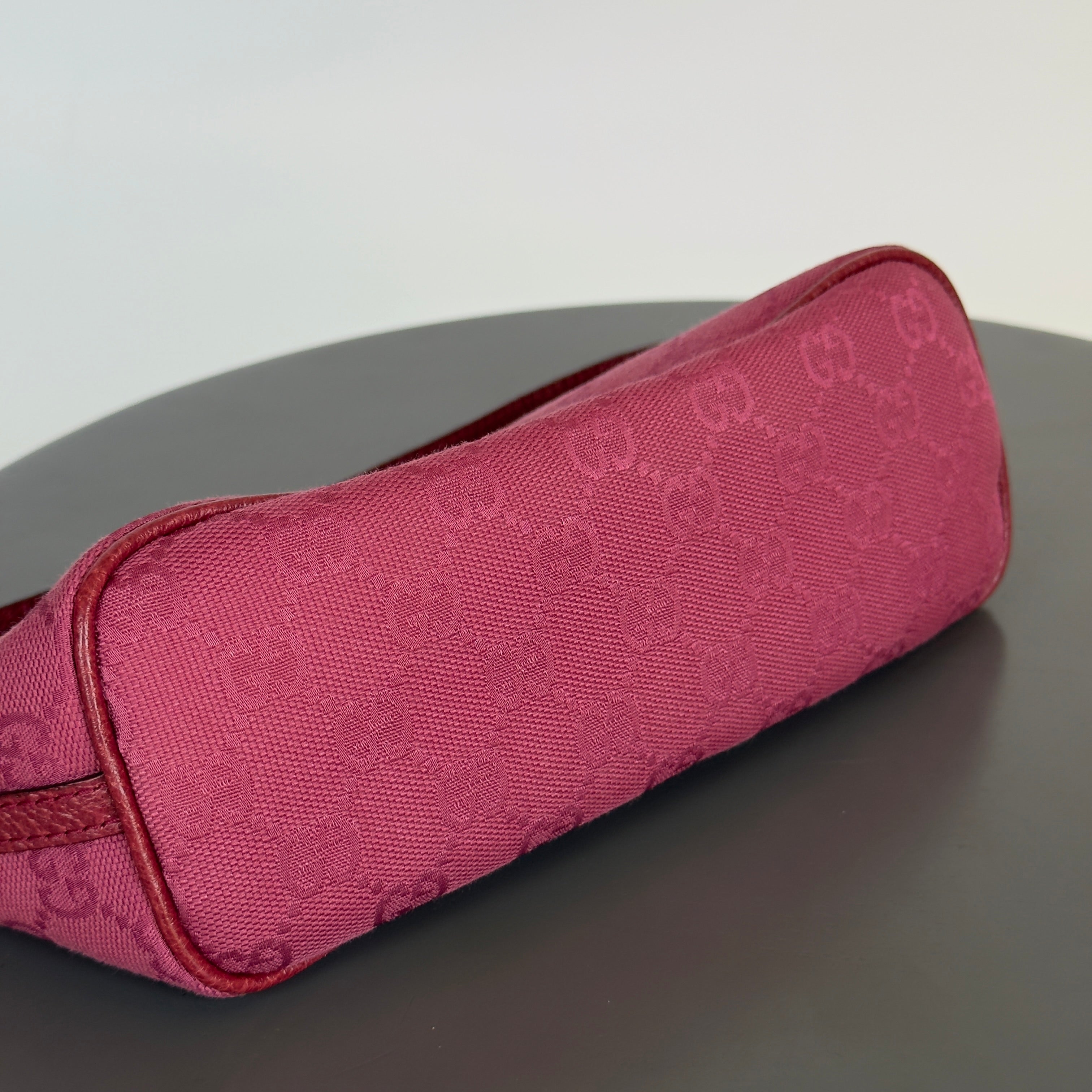 Gucci Boat Pochette Pink - Queen May