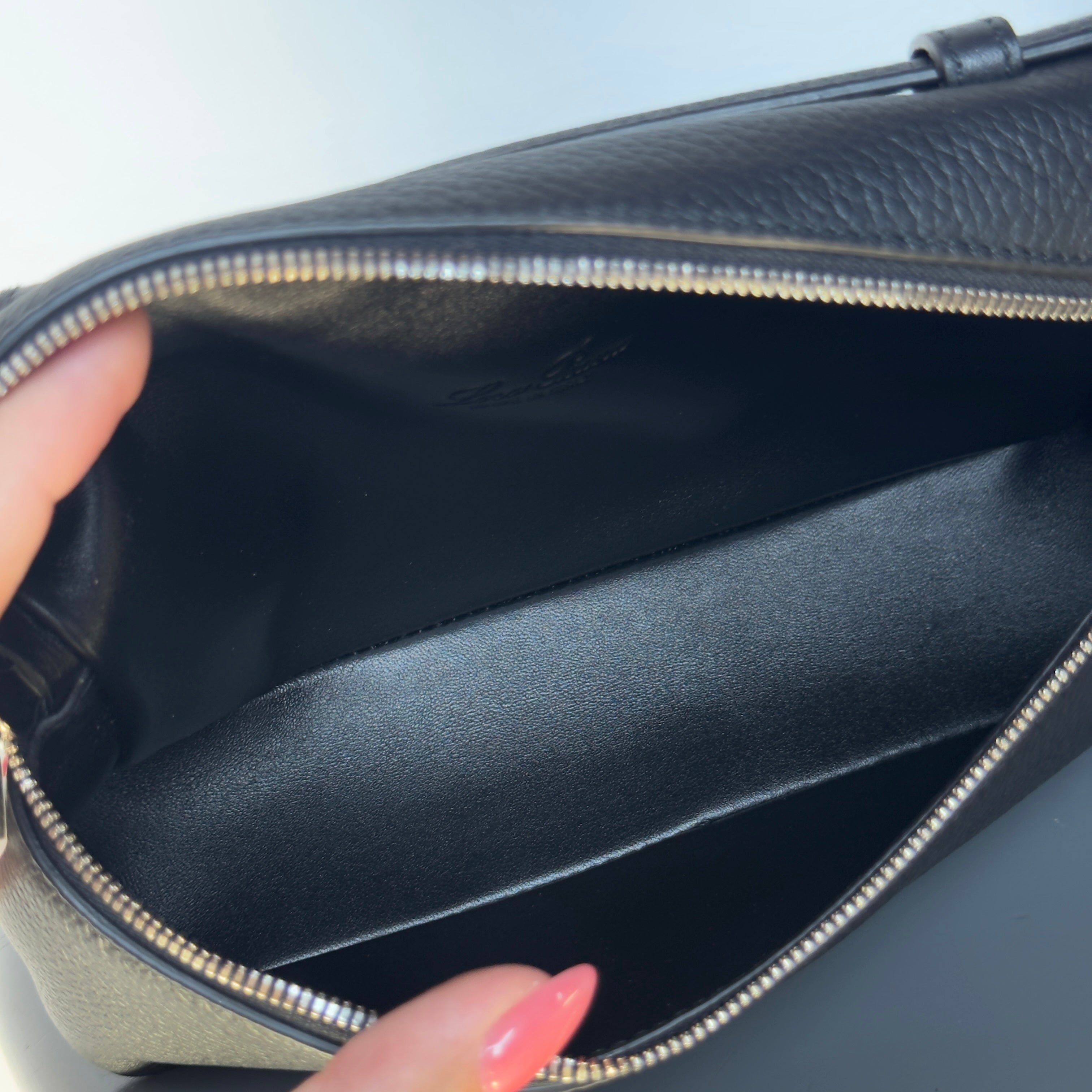 Loro Piana L19 Tender Extra Pocket Pouch Black - Queen May