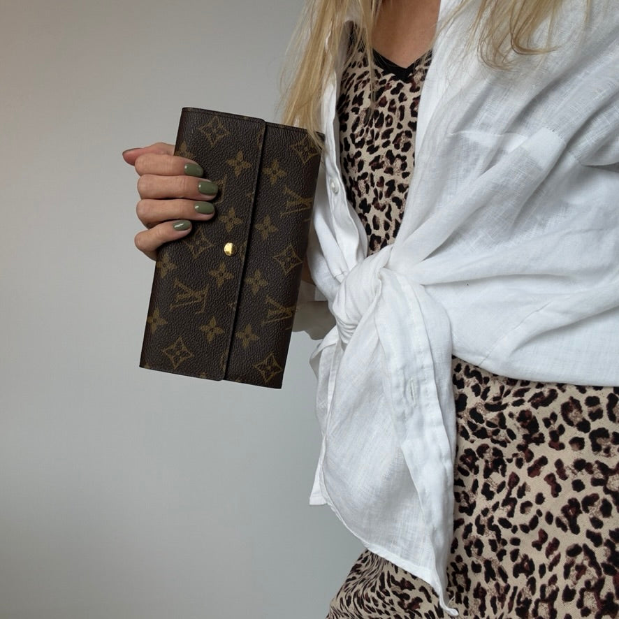 Louis Vuitton Monogram Sarah Wallet - Queen May