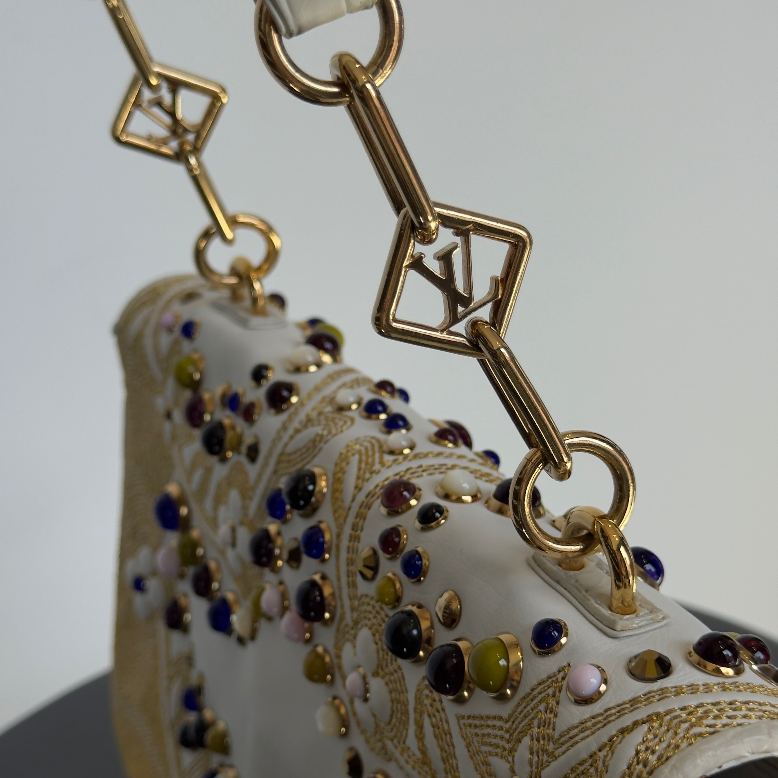 Rare Limited Edition Louis Vuitton Les Extraordinaires Tupelo 2006 Marc Jacobs Alligator, Pony Hair, Cabochon Details