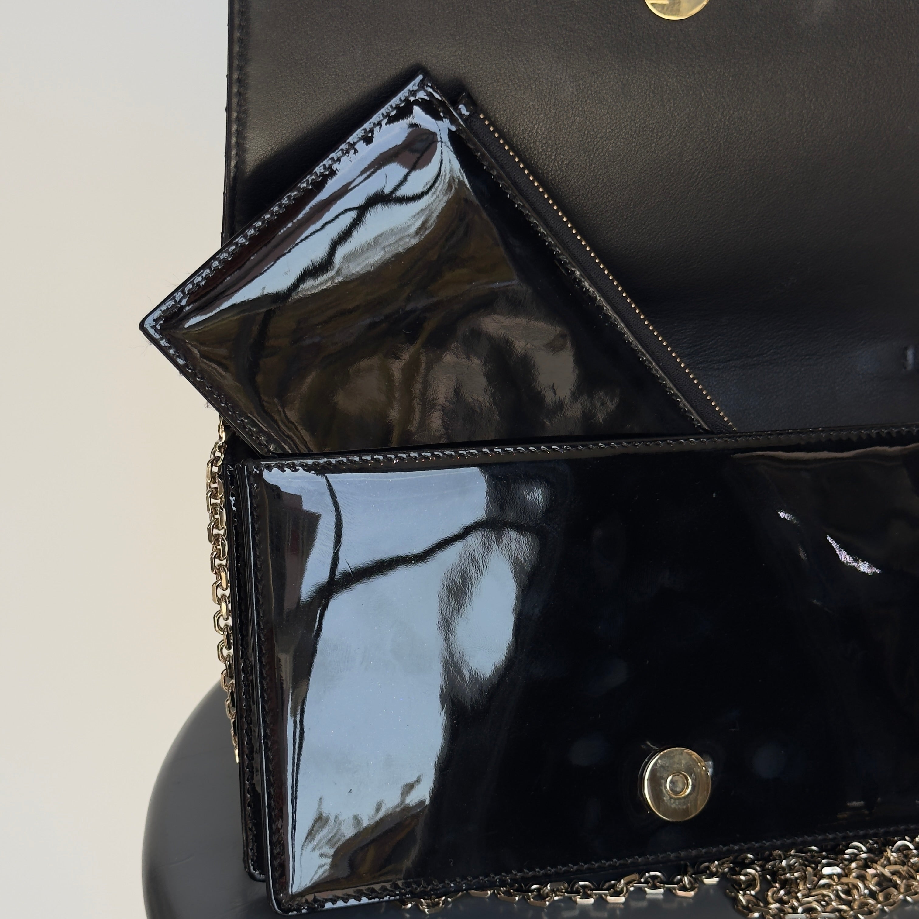 Dior Patent Wallet on Chain - Queen May
