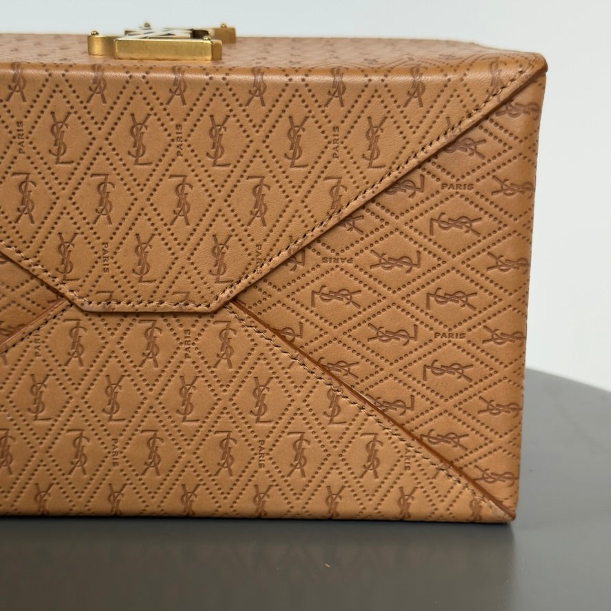 Saint Laurent Take Away Box in Leather - Queen May