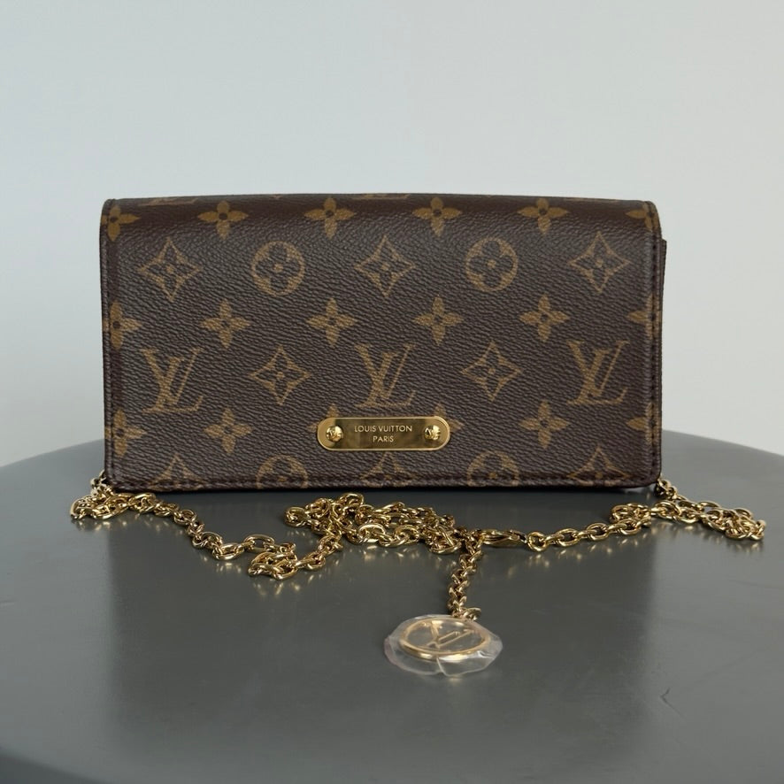 Louis Vuitton Monogram Lily Wallet on Chain - Queen May