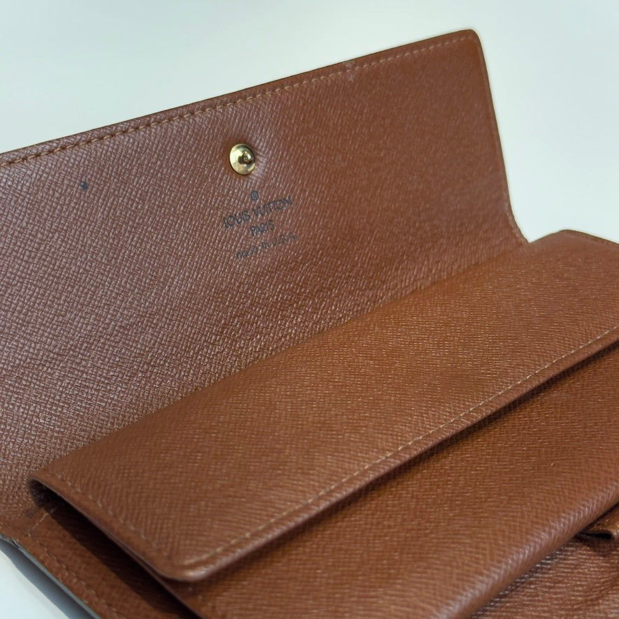 Louis Vuitton Coated Canvas International Wallet - Queen May