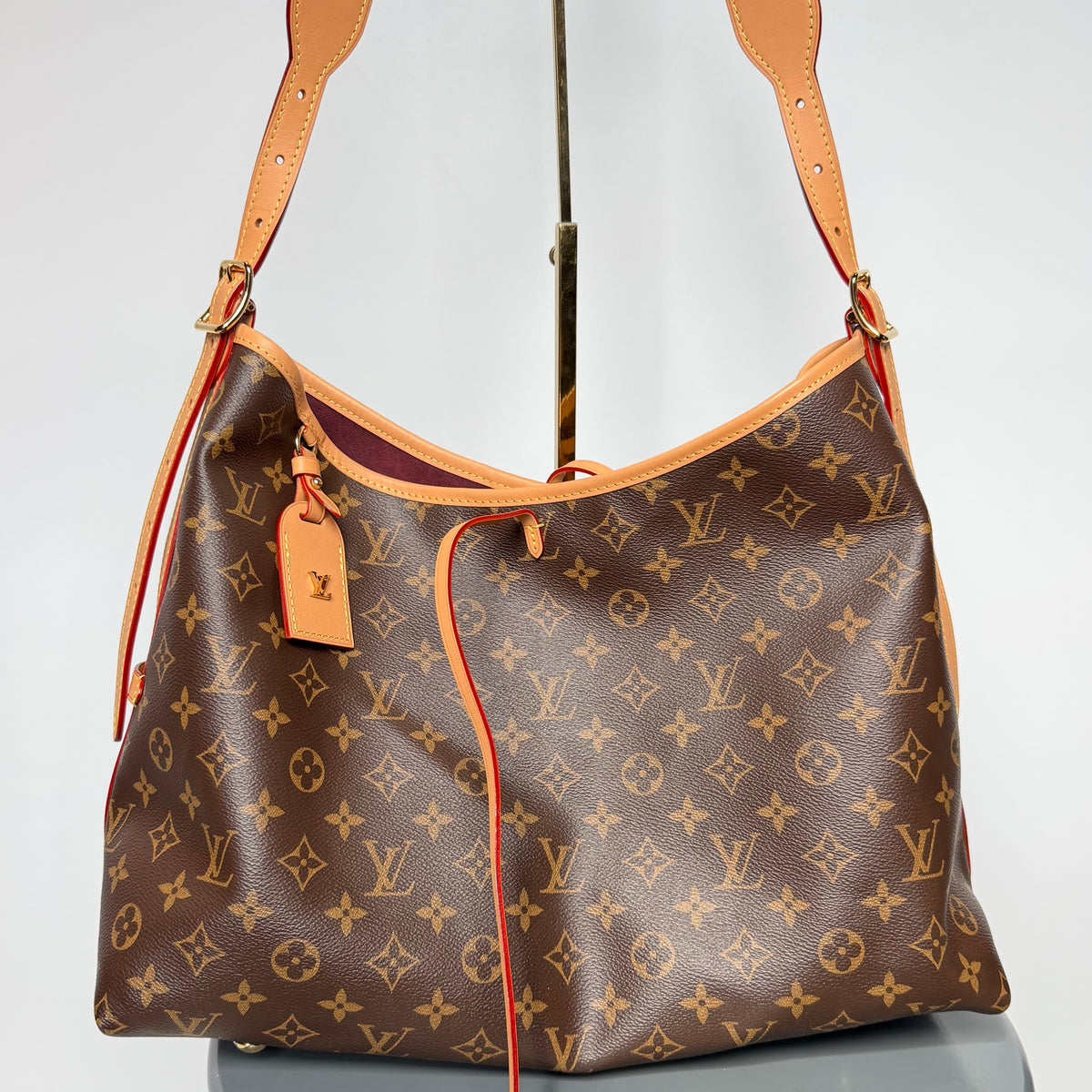 Louis Vuitton Carryall MM Hobo