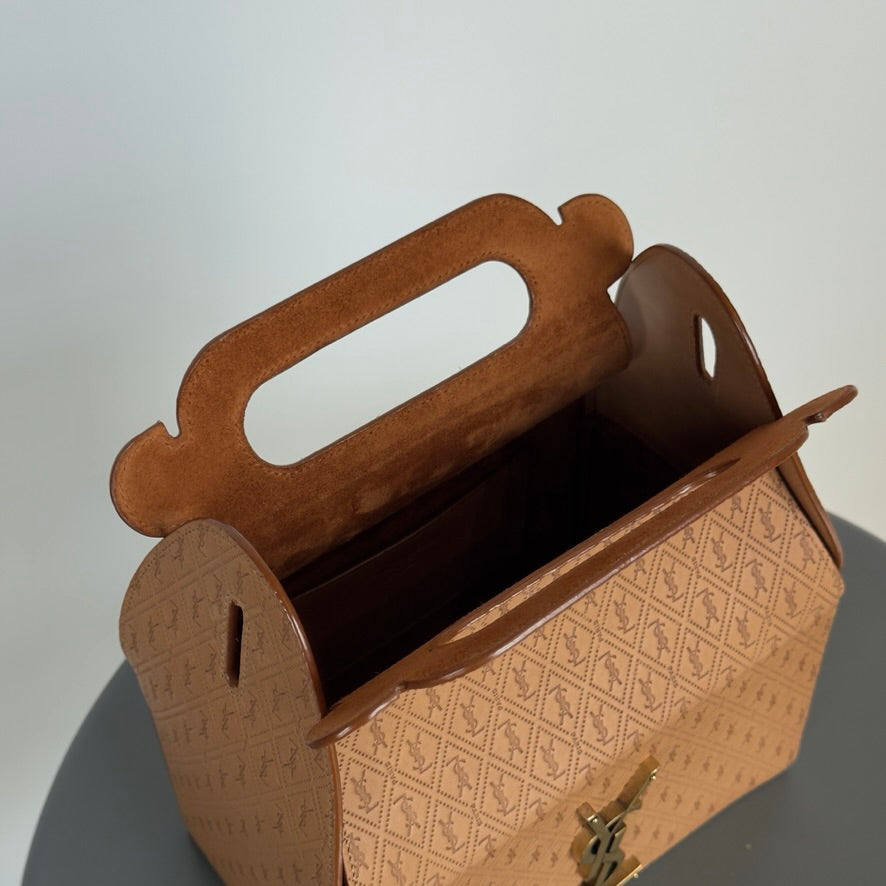 Saint Laurent Take Away Box in Leather - Queen May