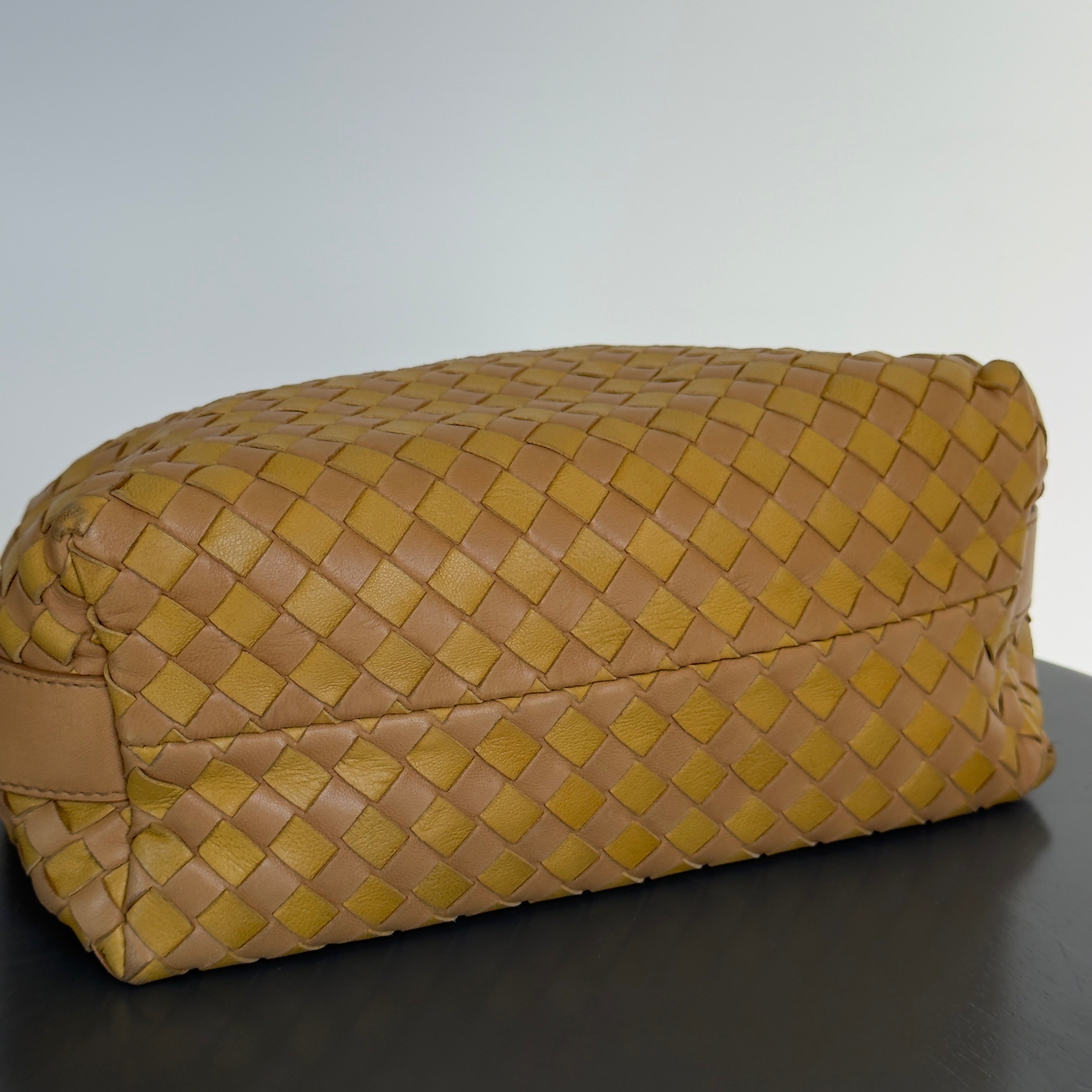 Bottega Veneta Intrecciato Nappa Pochette - Queen May