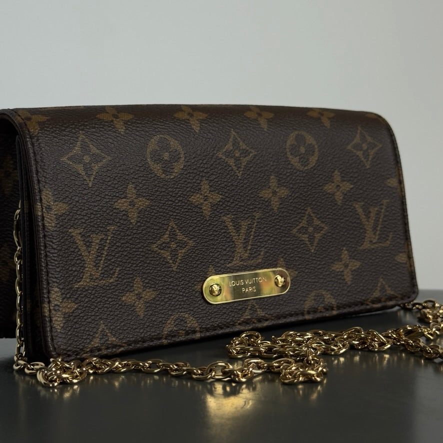 Louis Vuitton Monogram Lily Wallet on Chain - Queen May