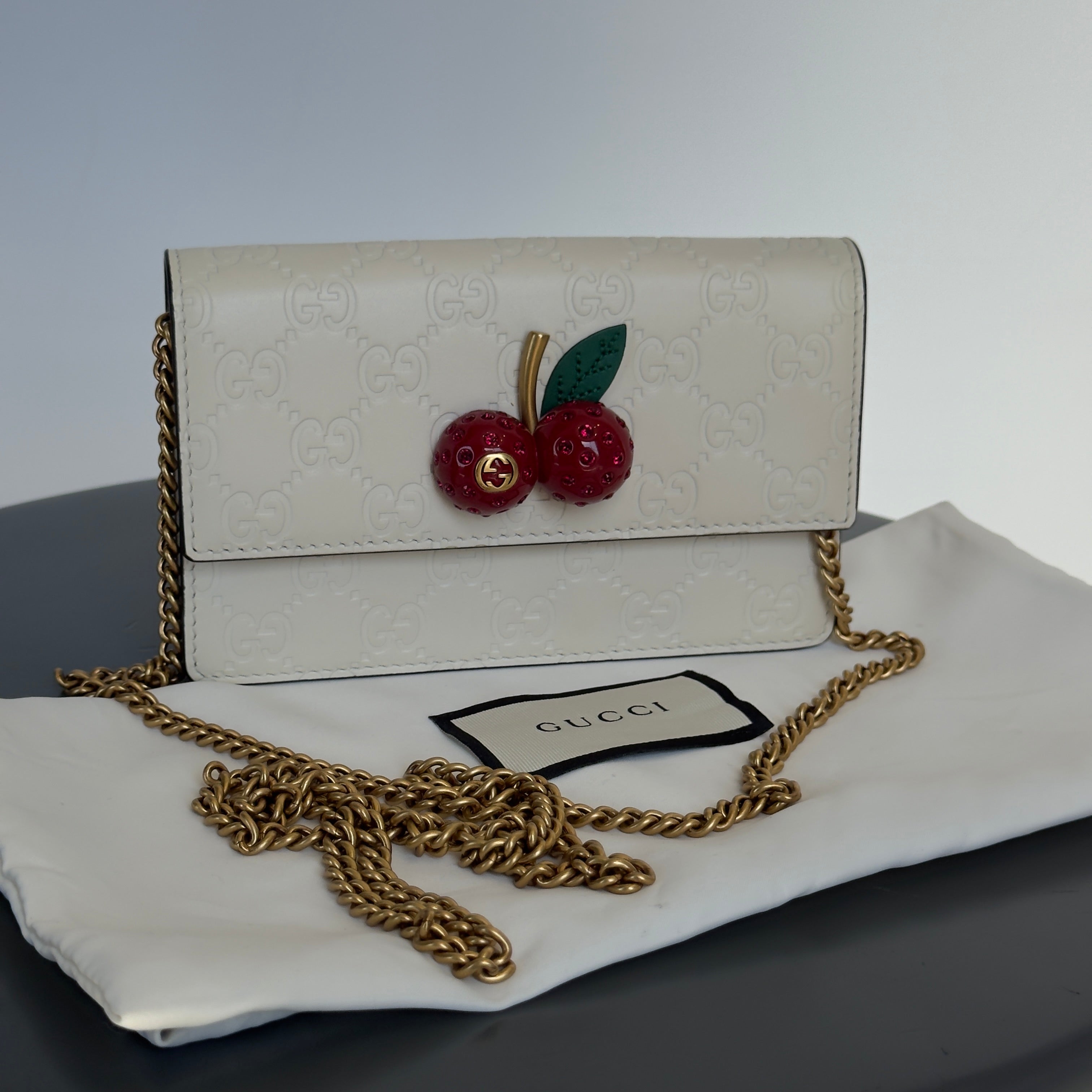 Gucci Cherry Mini Dionysus Cream