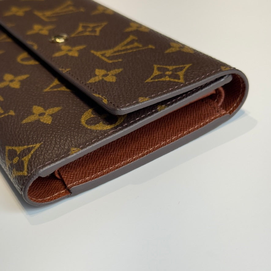 Louis Vuitton Monogram Wallet - Queen May