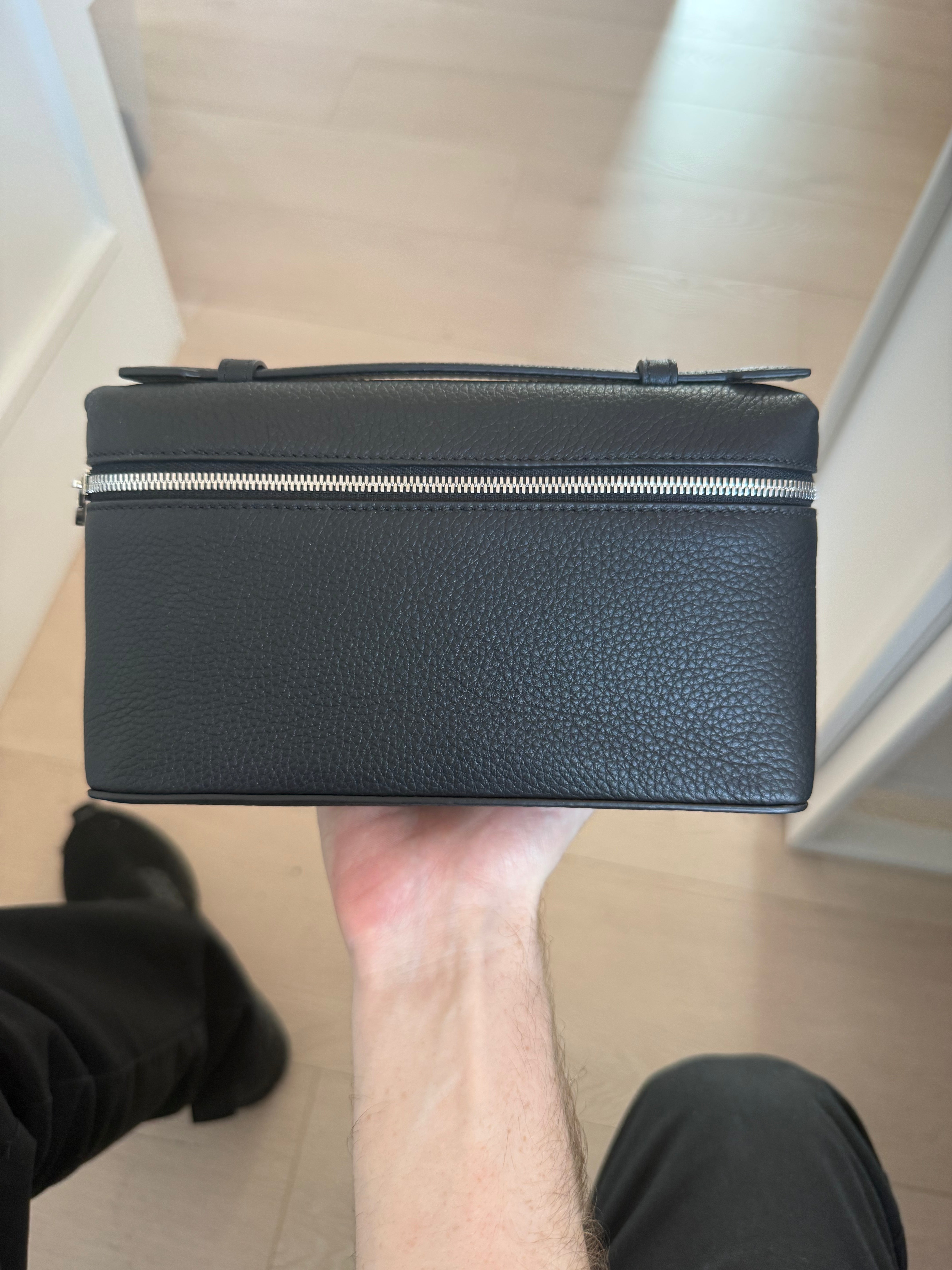 Loro Piana L19 Tender Extra Pocket Pouch Black - Queen May