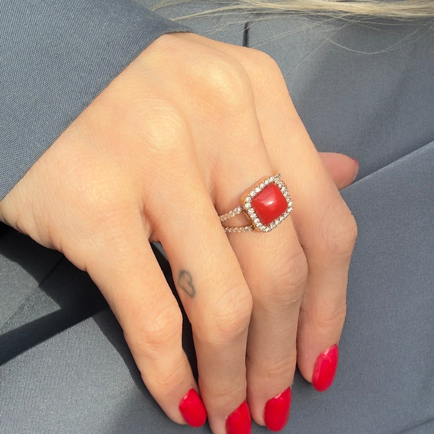 18K Yellow Gold 1.56 Carat Cabochon Coral Diamond Halo Ring - Queen May