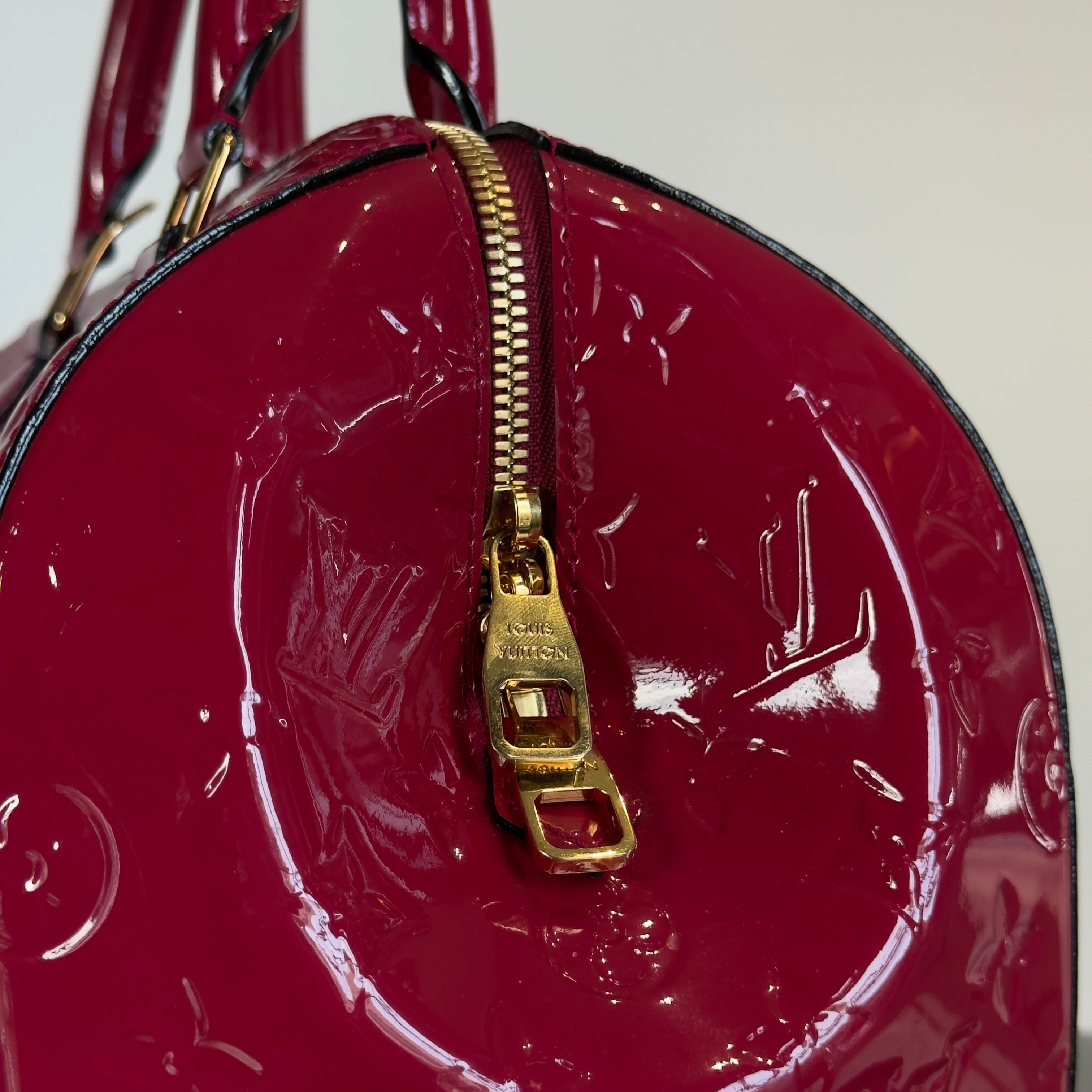 Louis Vuitton Vernis Montana - Queen May