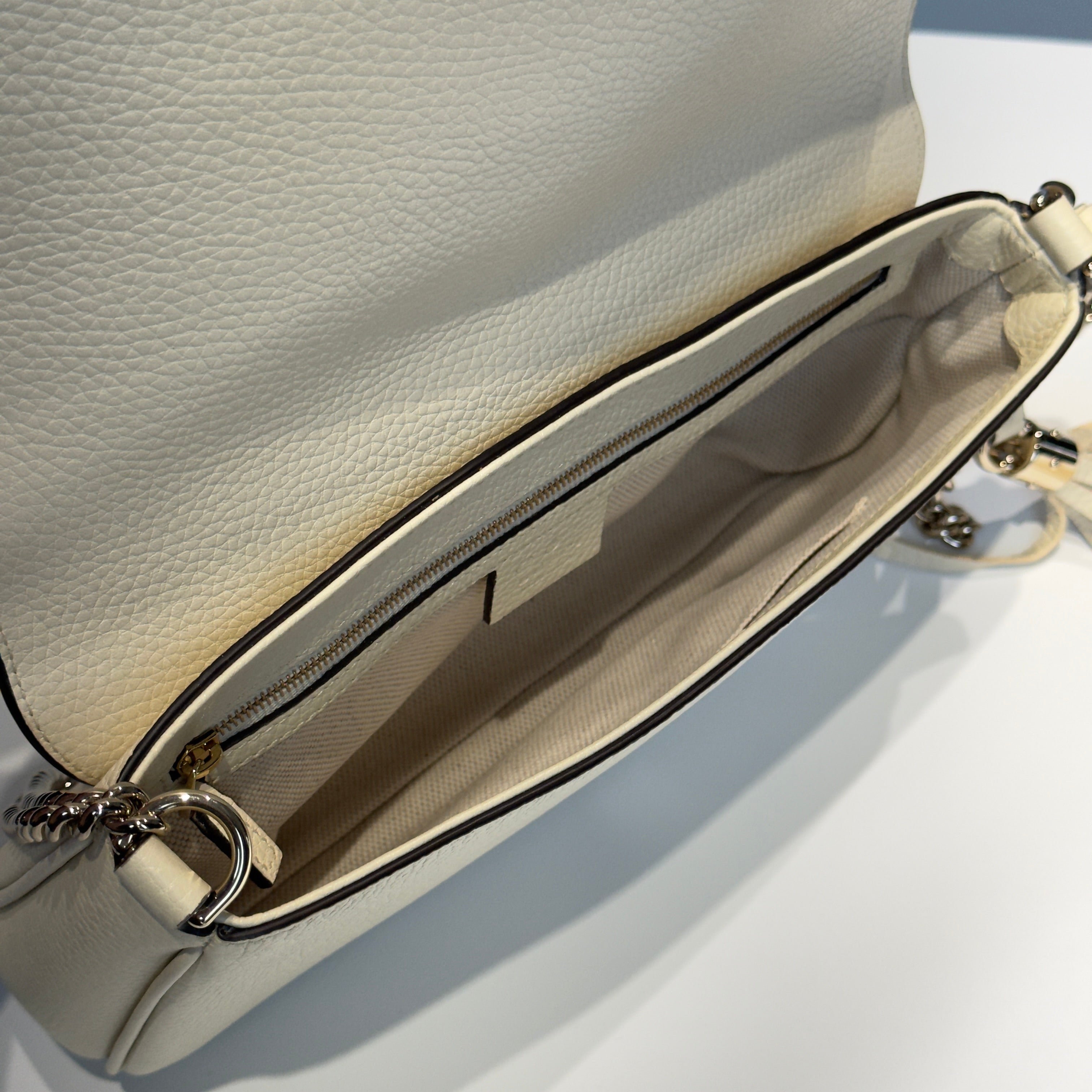 Gucci Interlocking G Soho Medium - Queen May