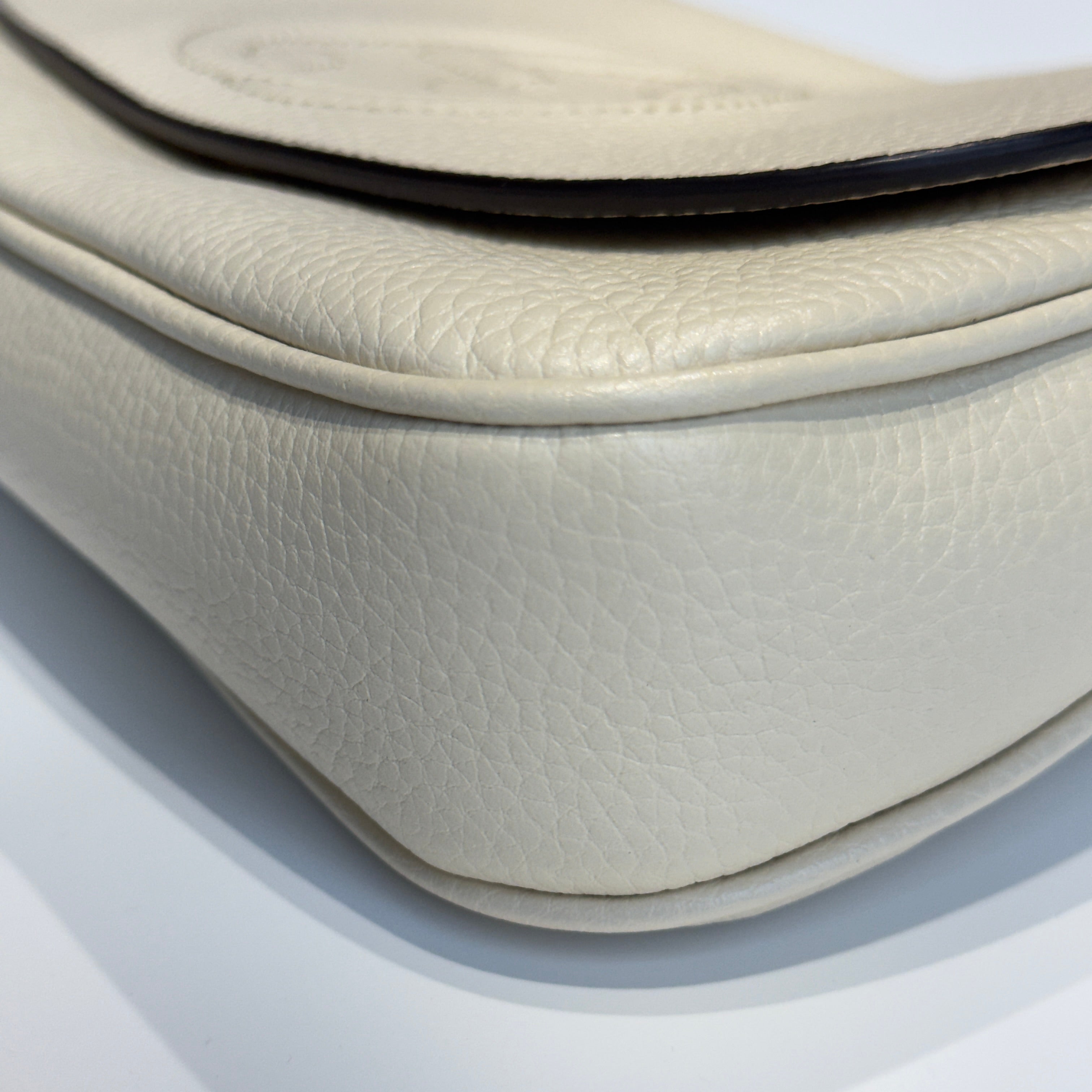 Gucci Interlocking G Soho Medium - Queen May