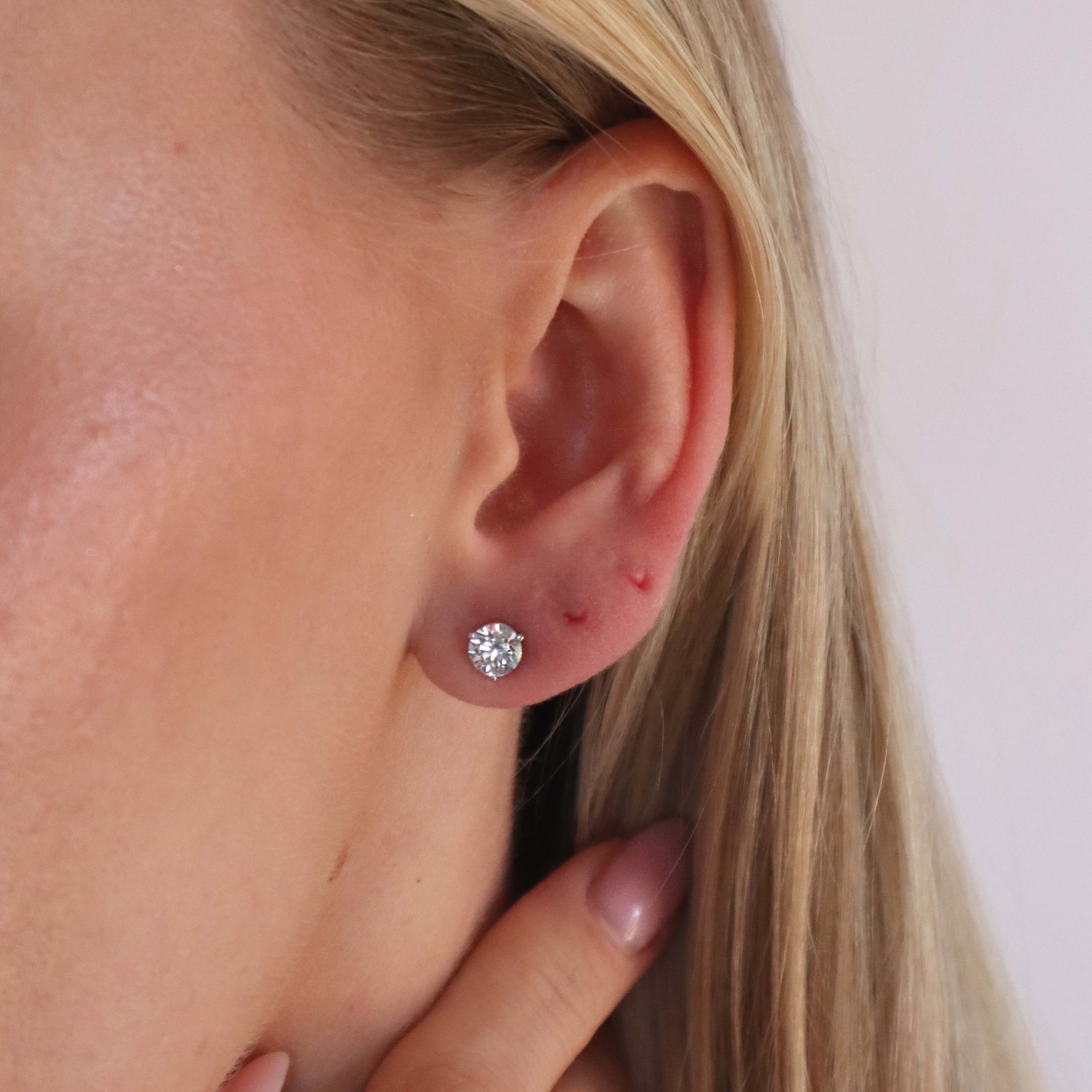 Lab Grown Diamond Round Stud Earrings