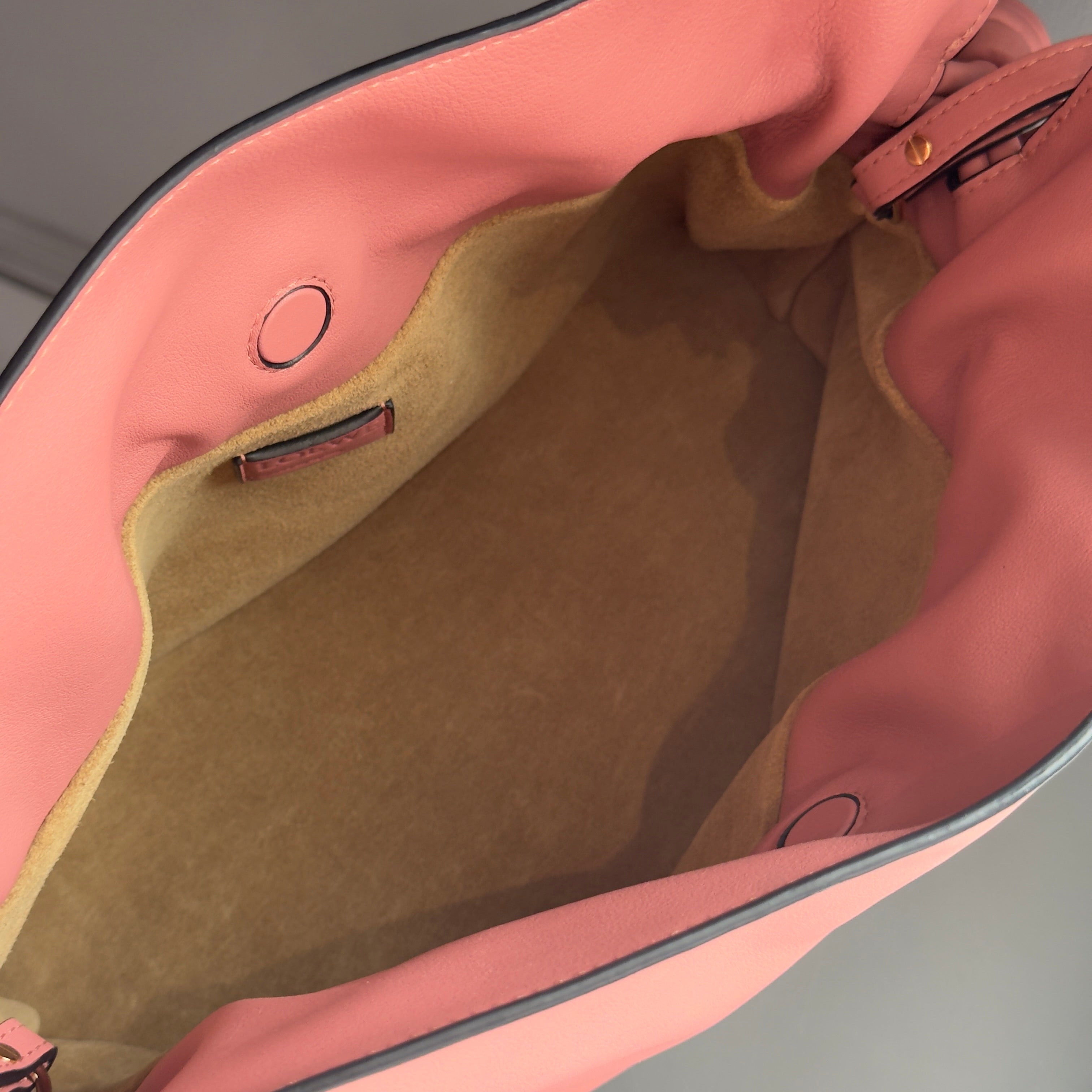 Loewe Flamenco Medium - Queen May