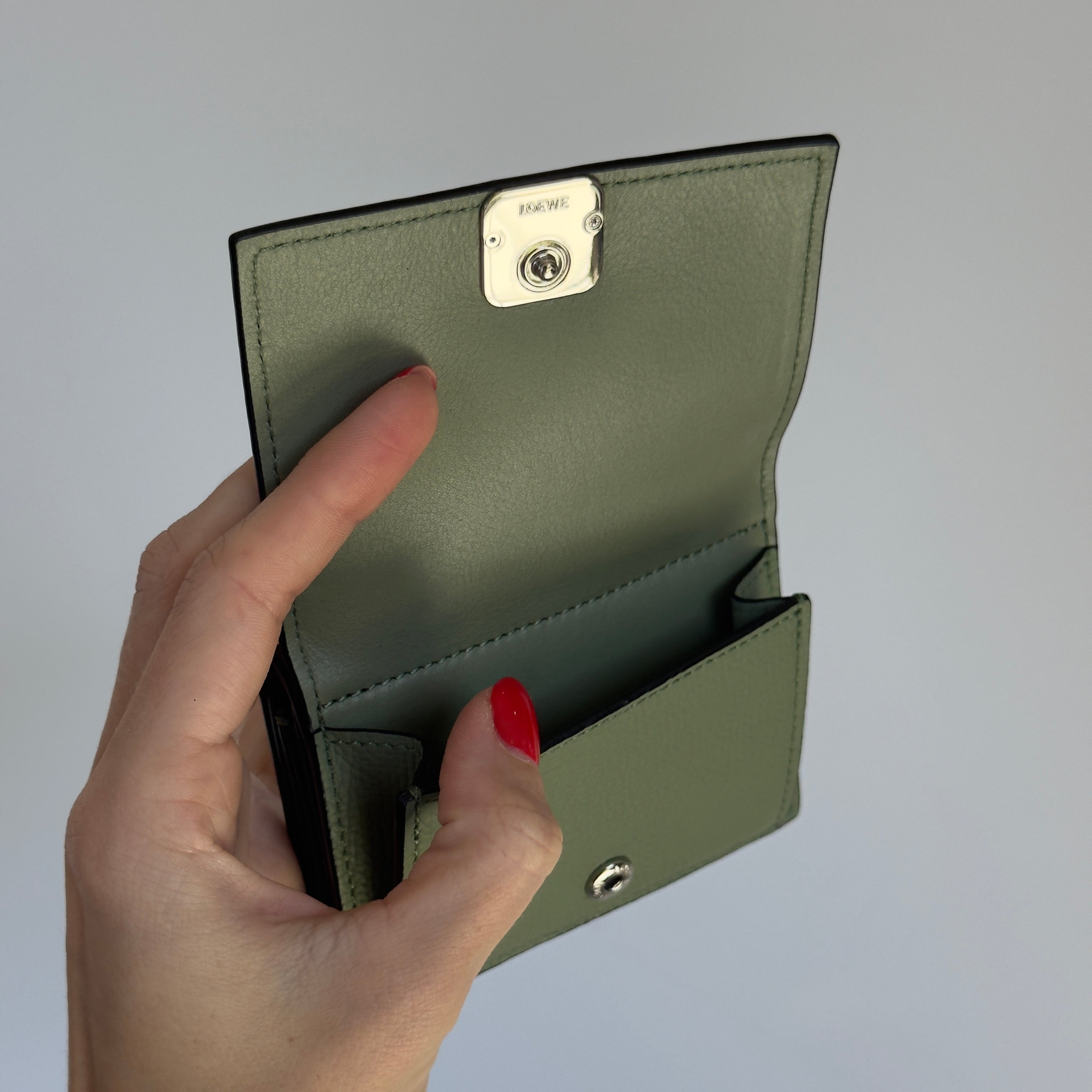 Loewe Anagram Trifold Wallet in Pebble Grained Calfskin - Queen May