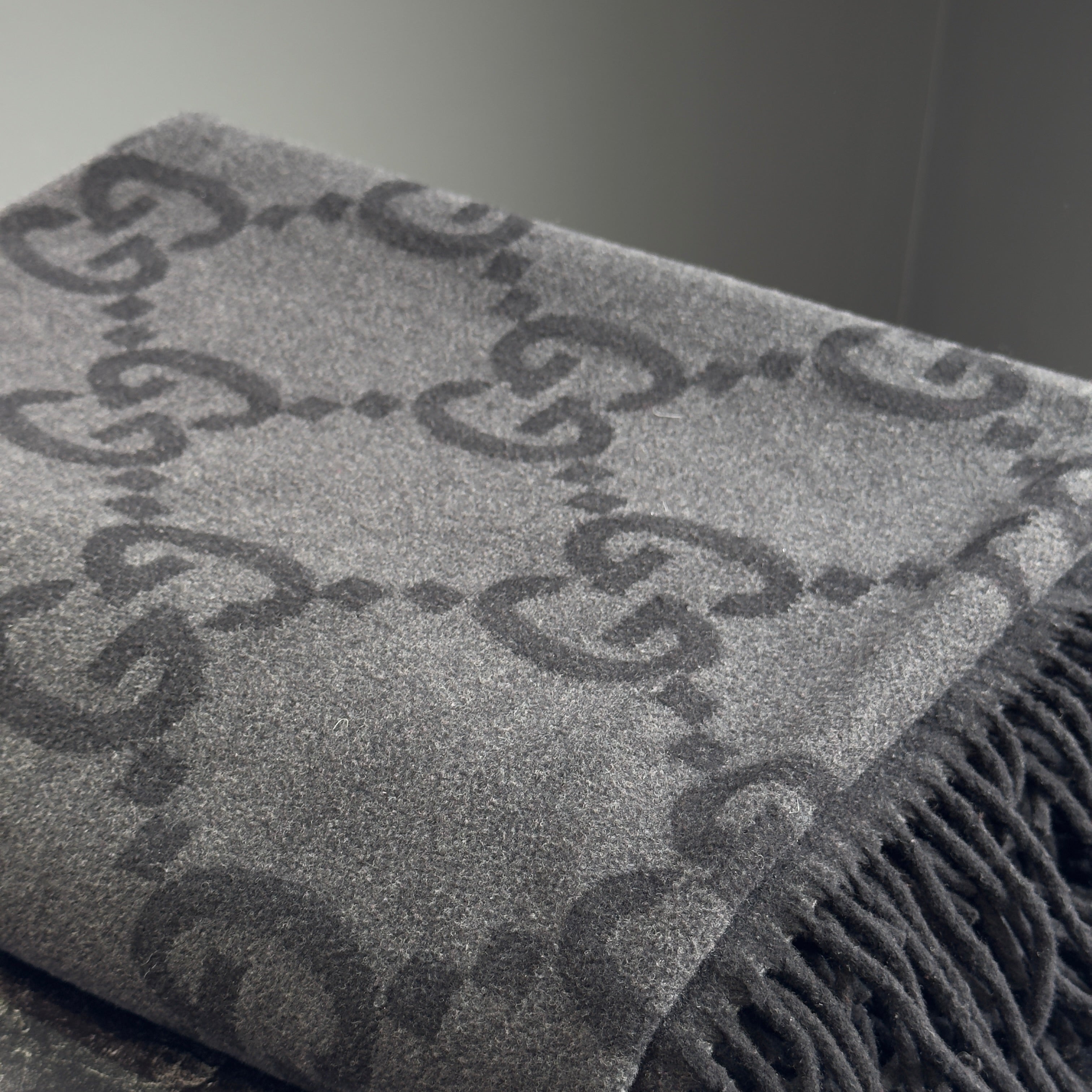 Gucci GG Throw Blanket - Queen May