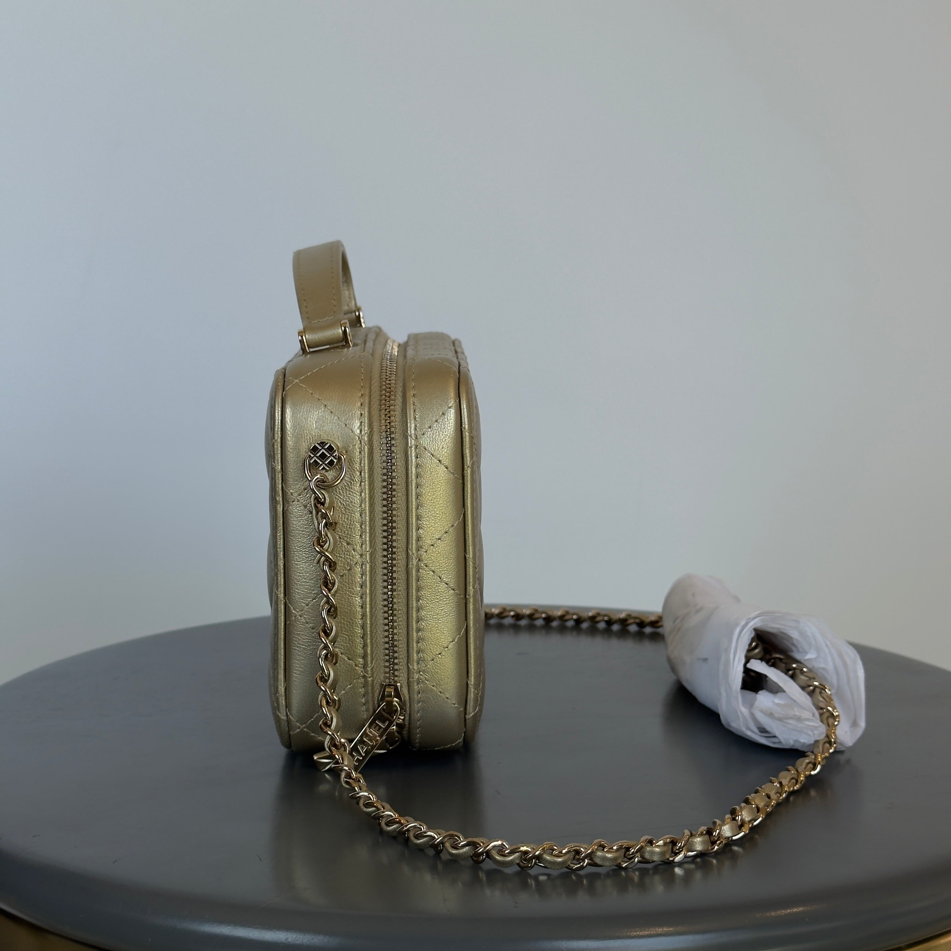 Chanel 22P Top Handle Vanity Case With Mirror - Queen May