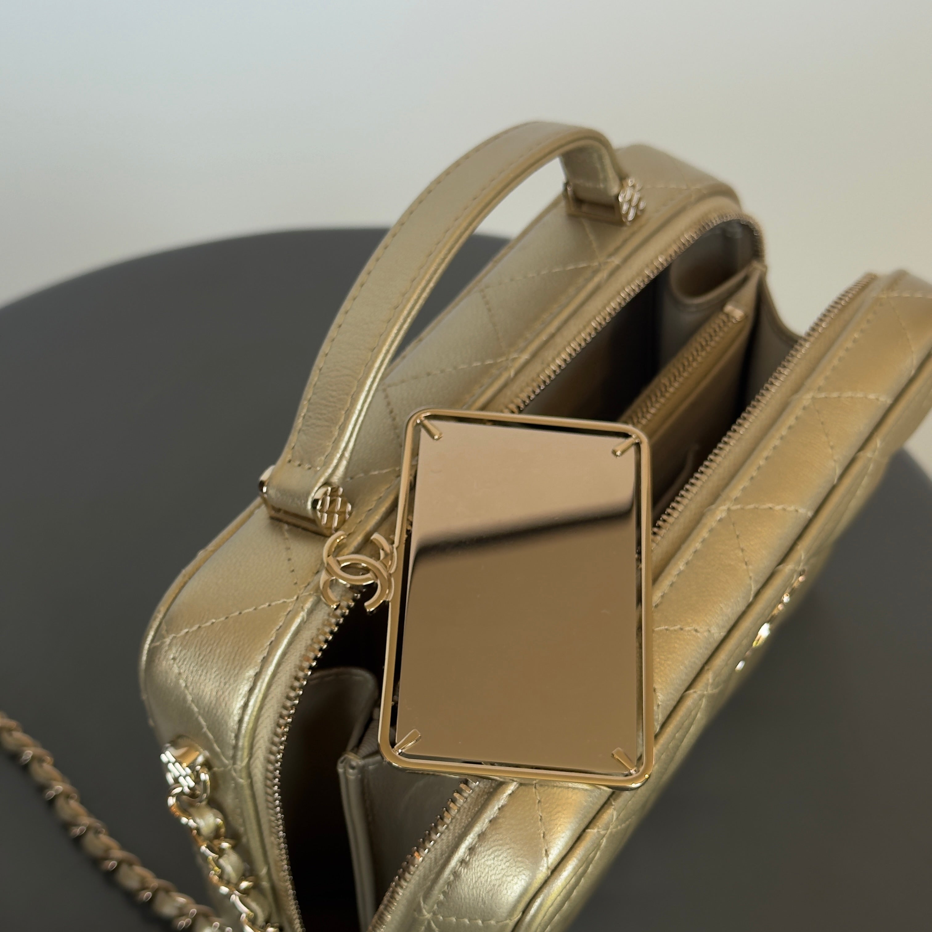 Chanel 22P Top Handle Vanity Case With Mirror - Queen May