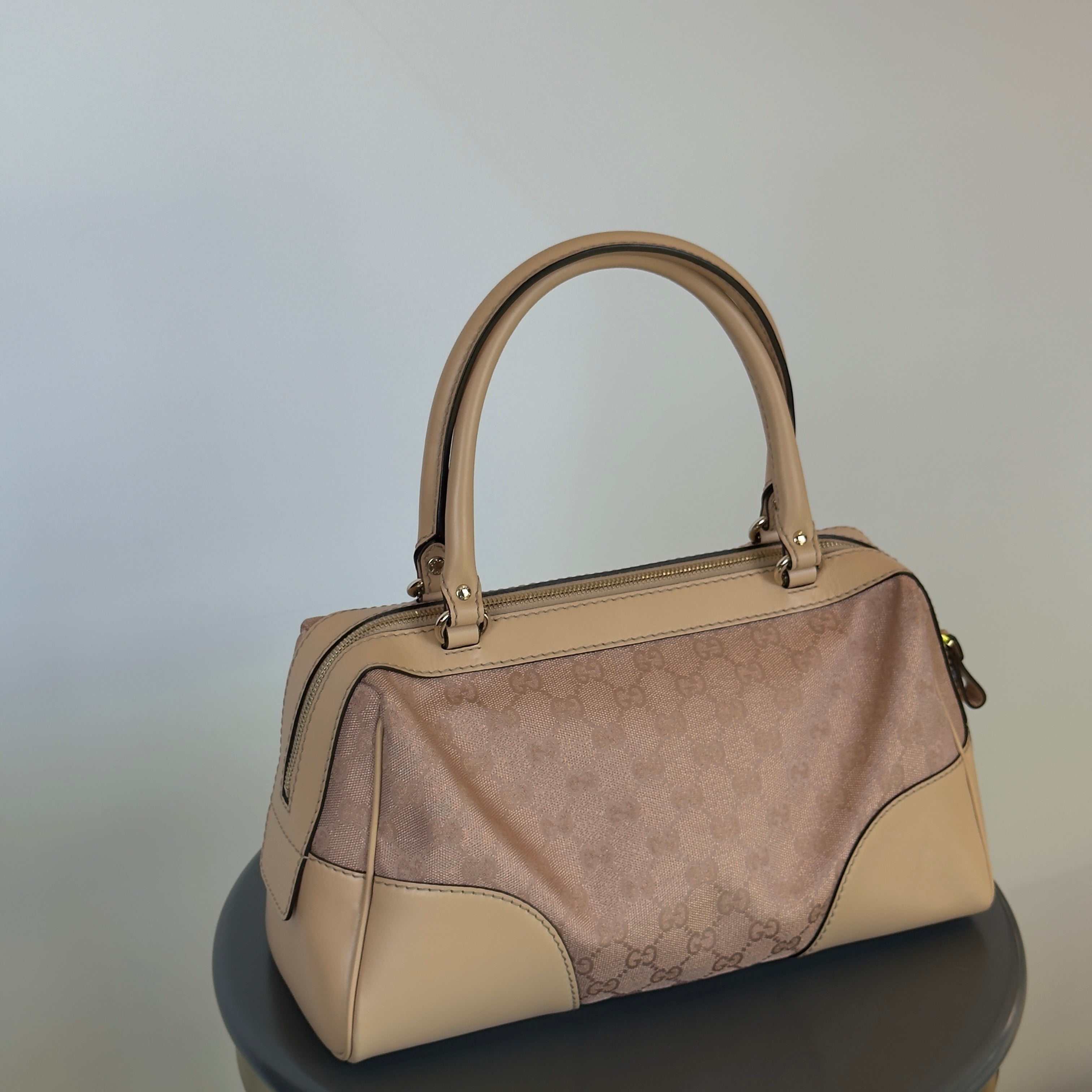 Gucci GG Canvas Lovely Small Canvas Bag - Queen May