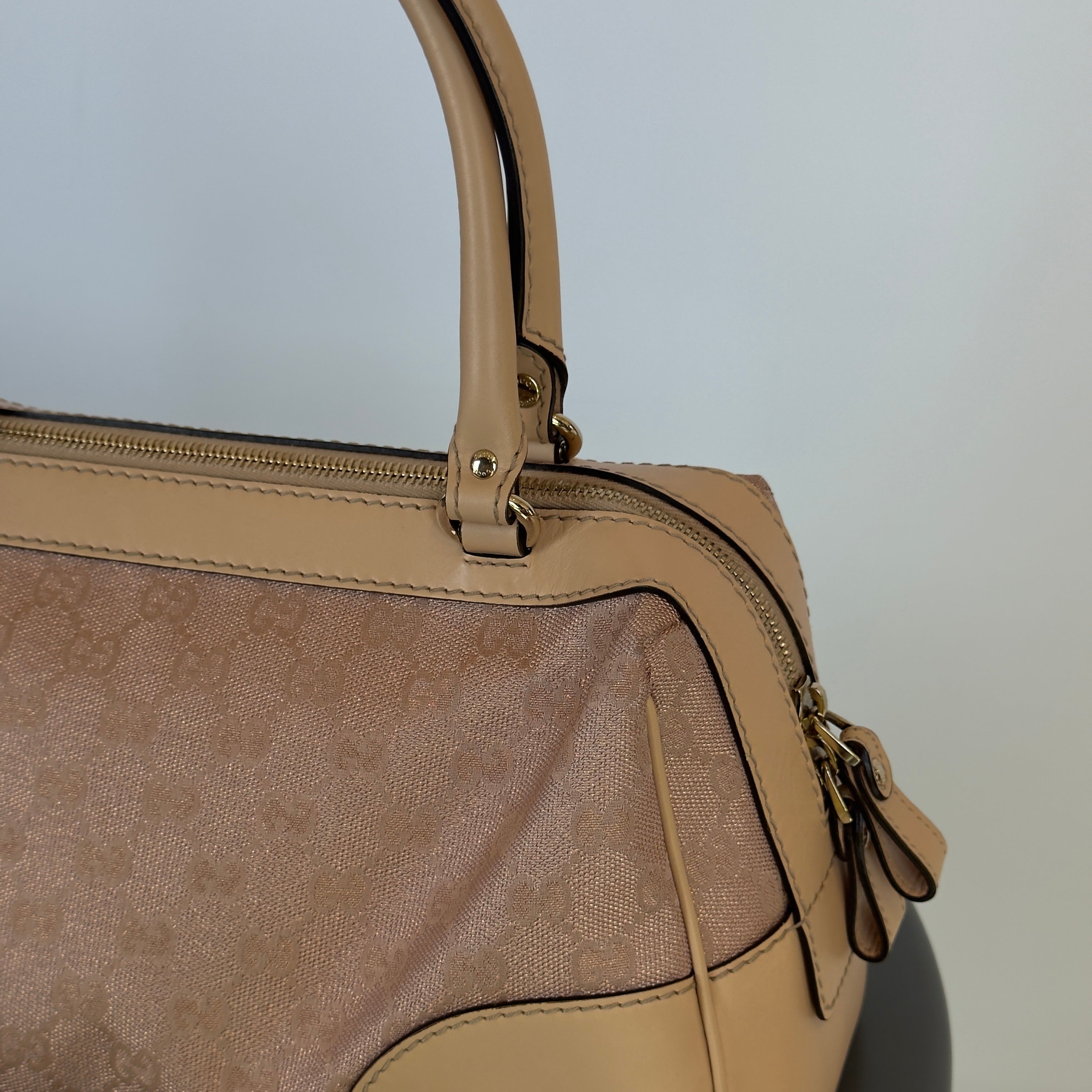 Gucci GG Canvas Lovely Small Canvas Bag - Queen May