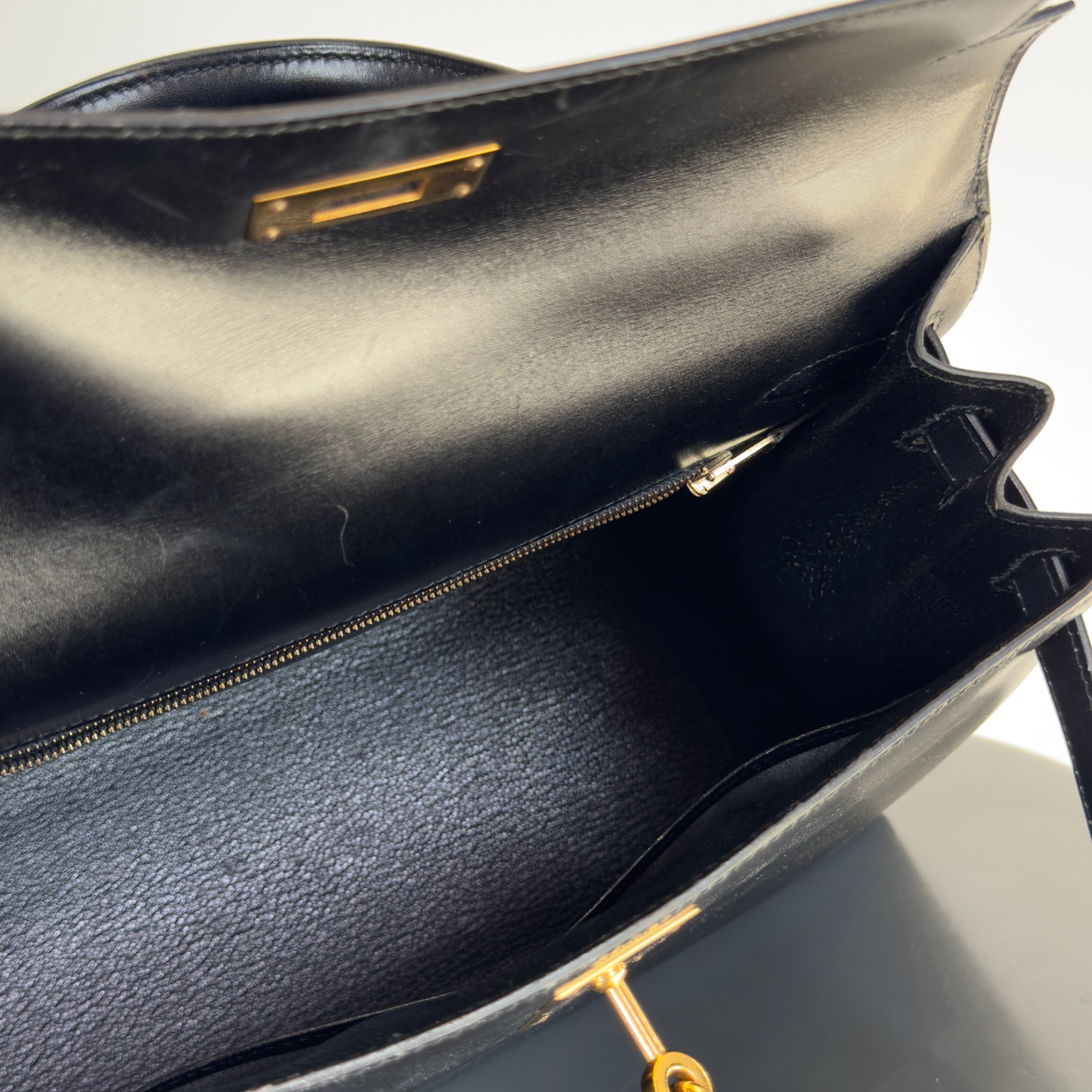Hermes Black Box Kelly 28 Sellier Bag - Queen May