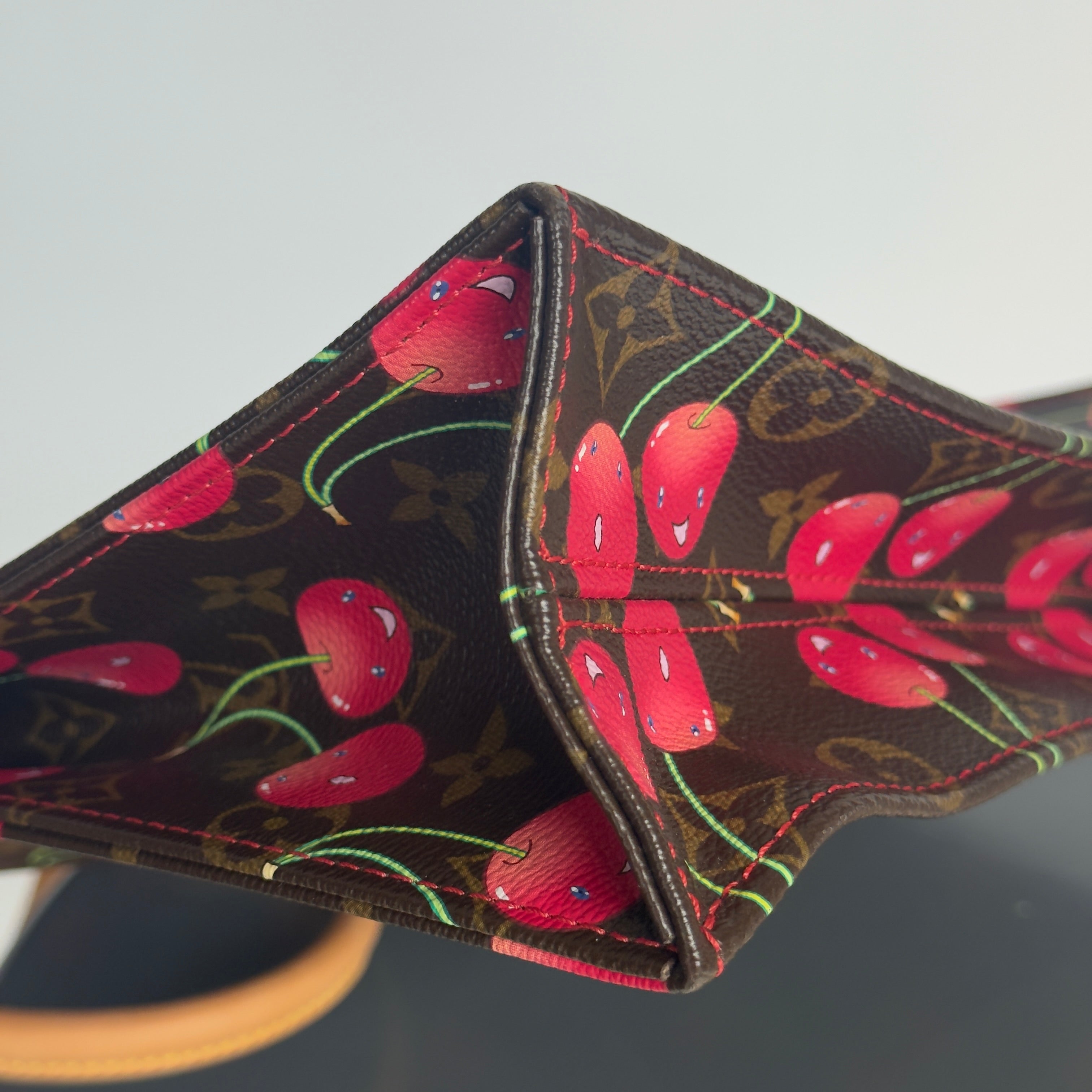 Louis Vuitton Cerises Monogram Sac Plat Takashi Murakami - Queen May