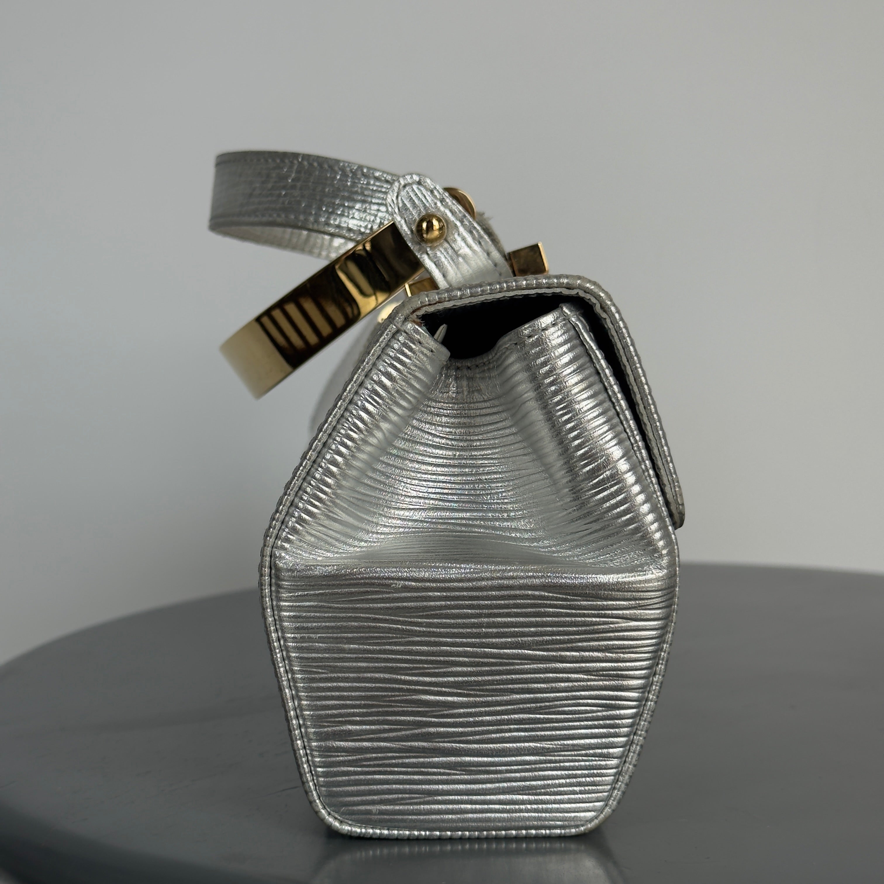 Rare Louis Vuitton Galaxia Handbag 2001 - Queen May