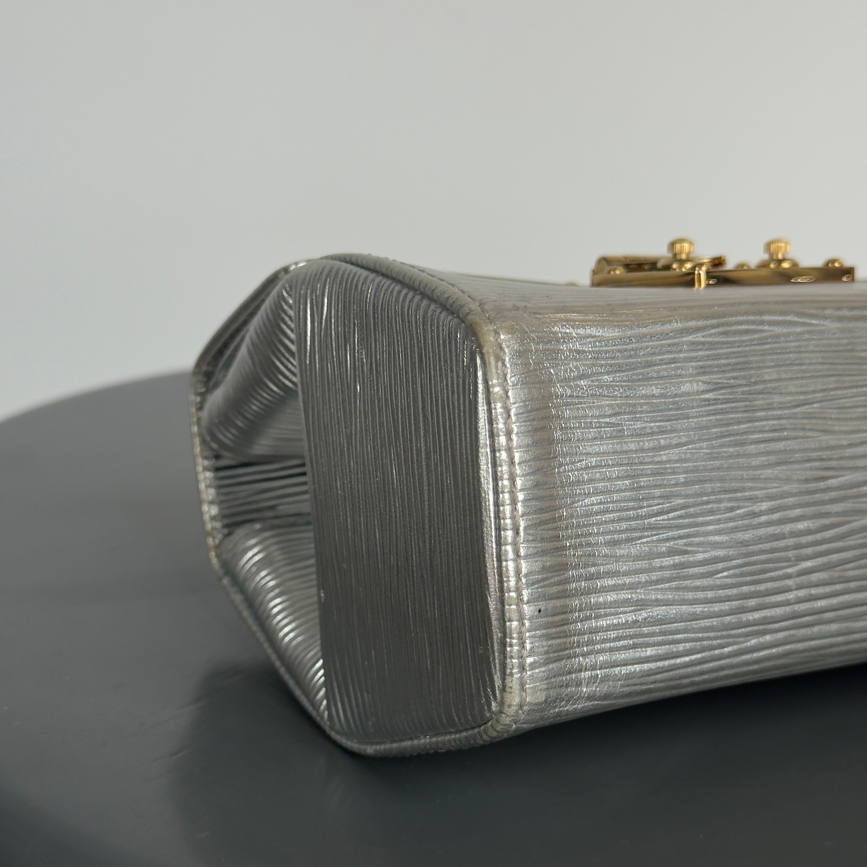 Rare Louis Vuitton Galaxia Handbag 2001 - Queen May