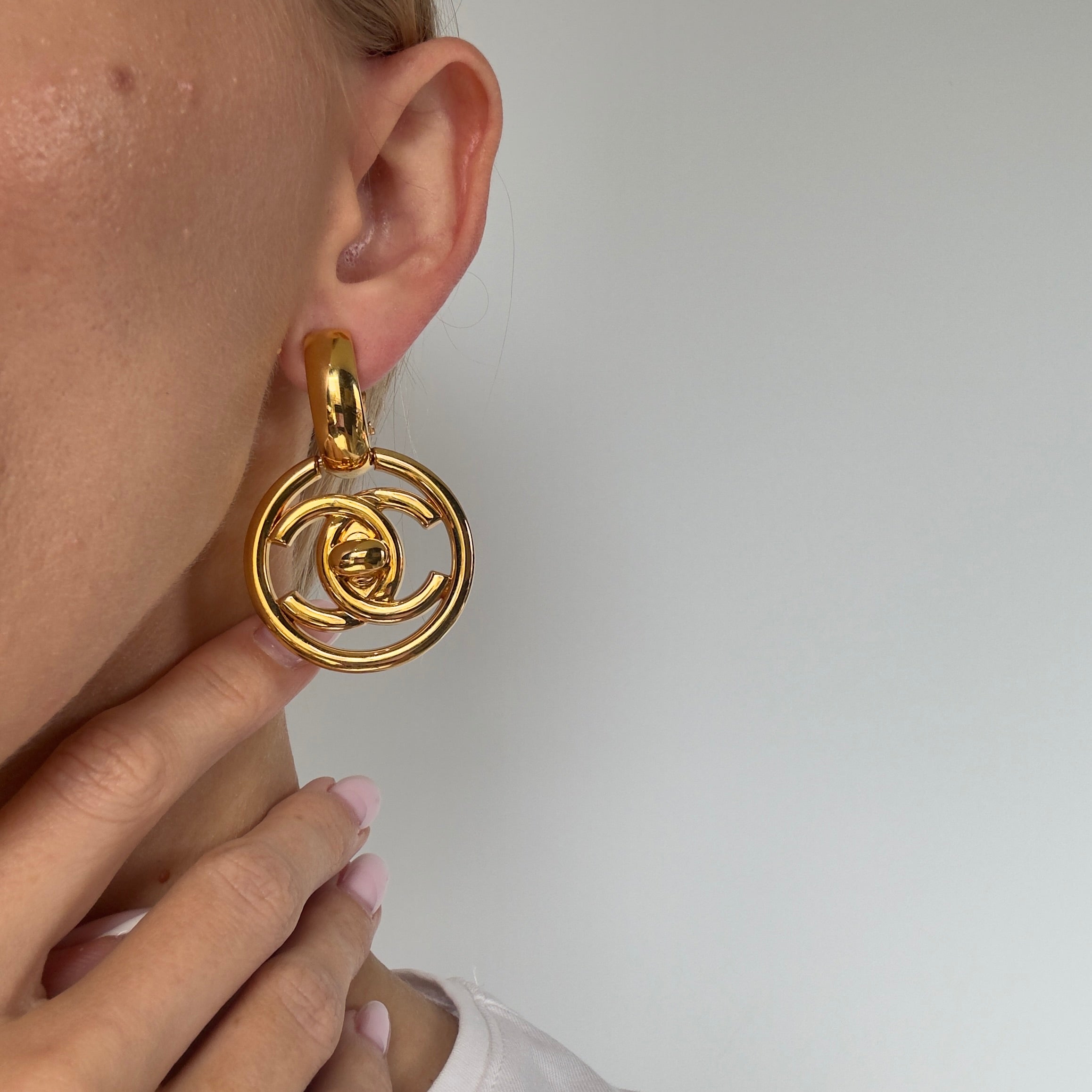 Chanel 1997 CC Turnlock Clip Earrings - Queen May