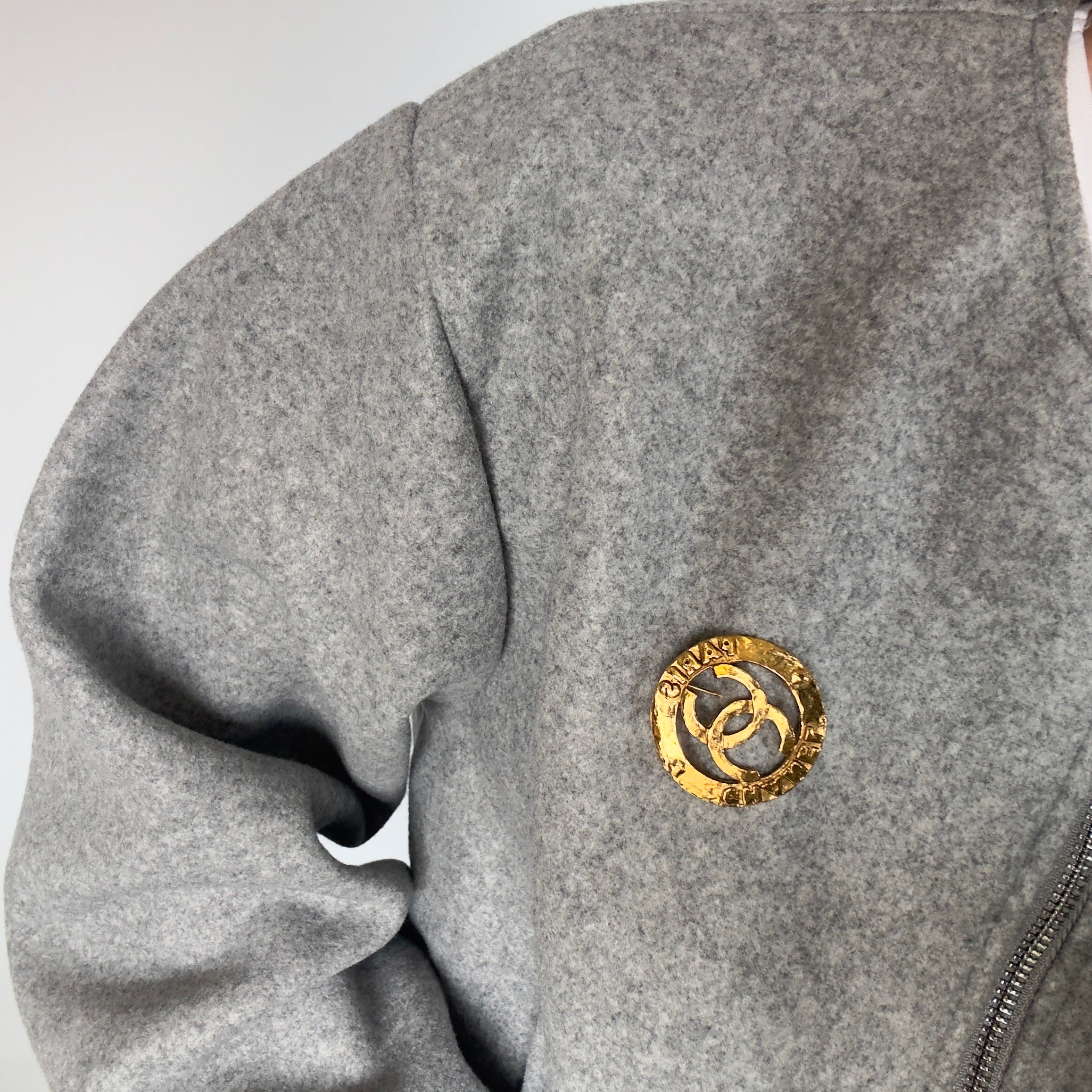 Vintage Chanel Round Gold Plated Brooch - Queen May