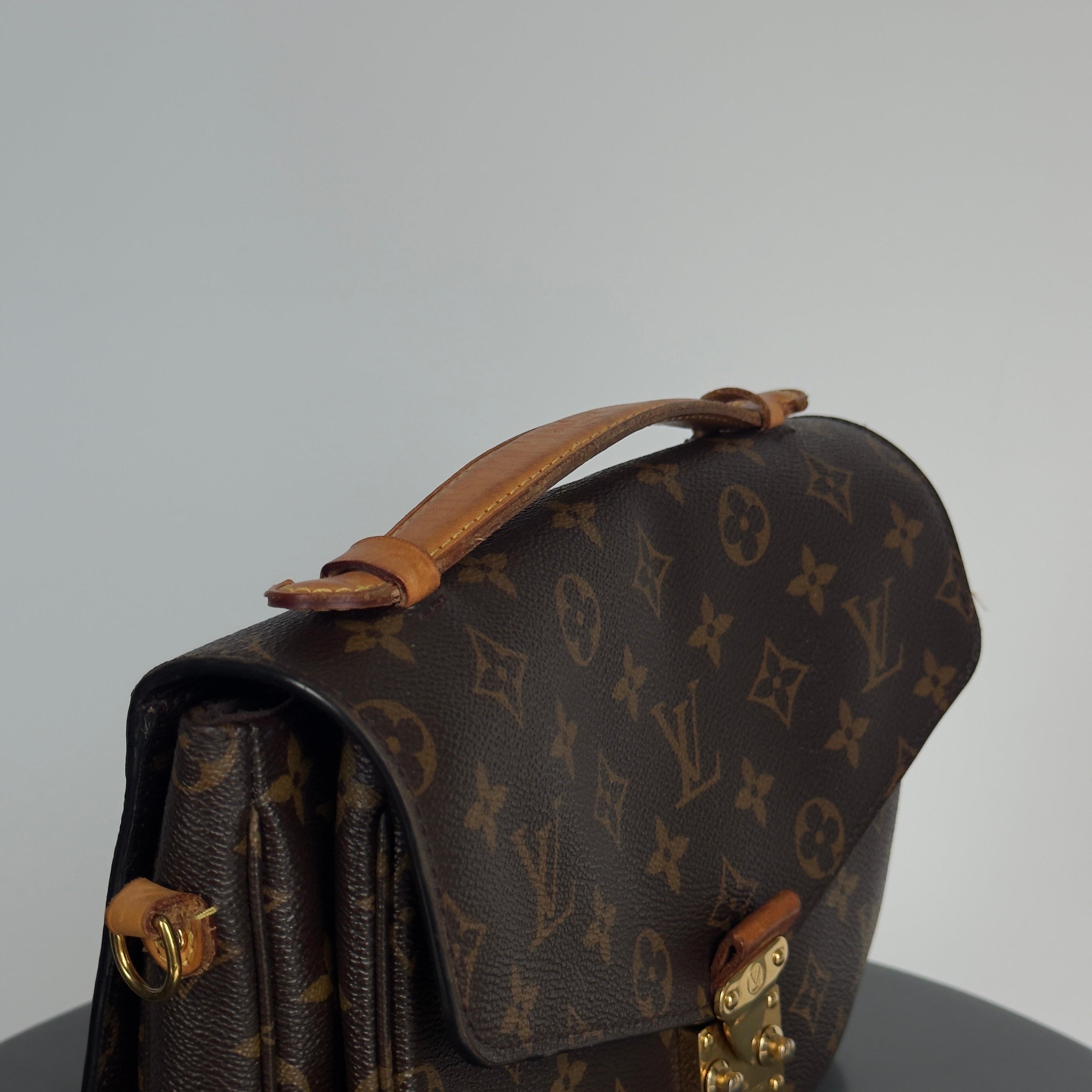 Louis Vuitton Metis Crossbody Bag - Queen May