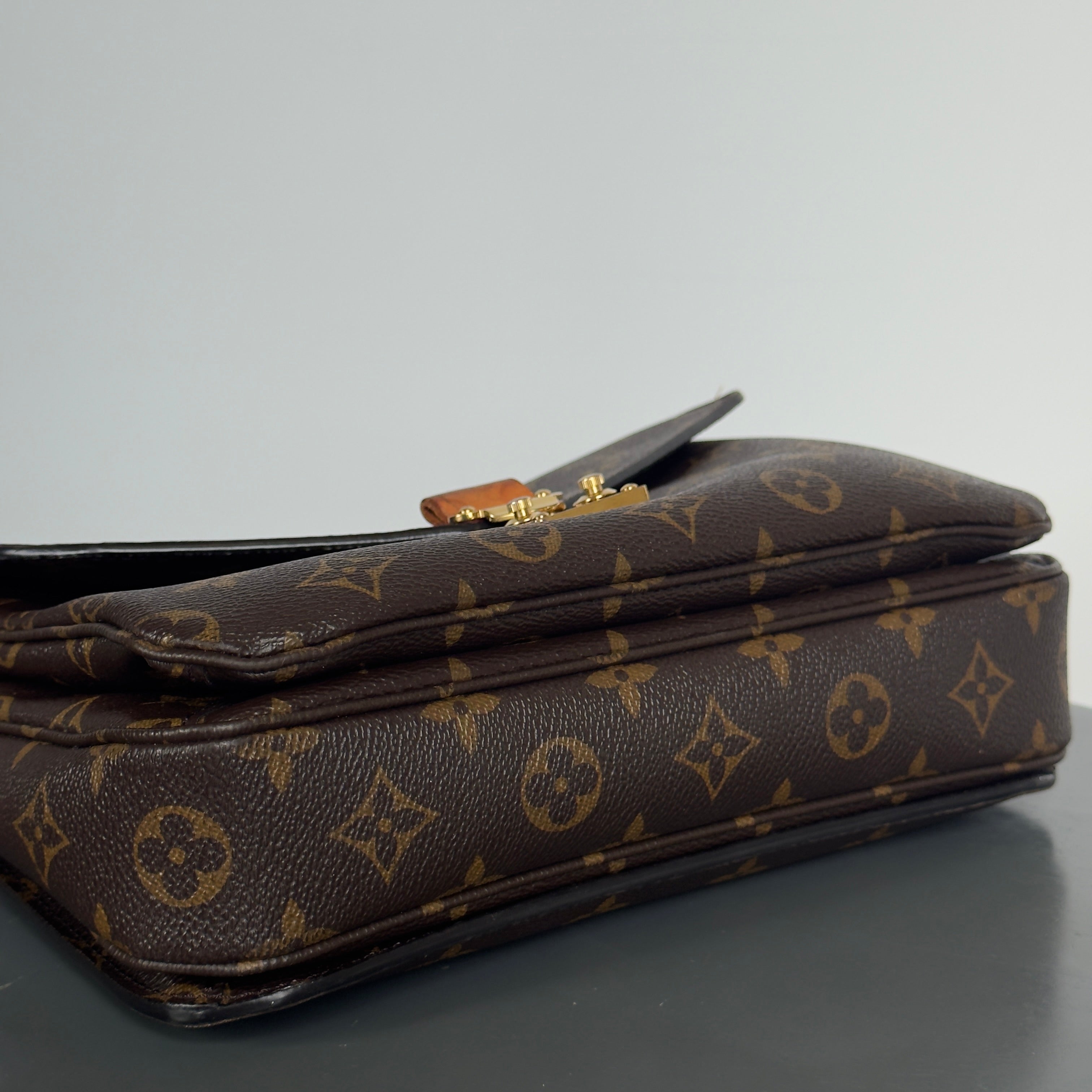 Louis Vuitton Metis Crossbody Bag - Queen May