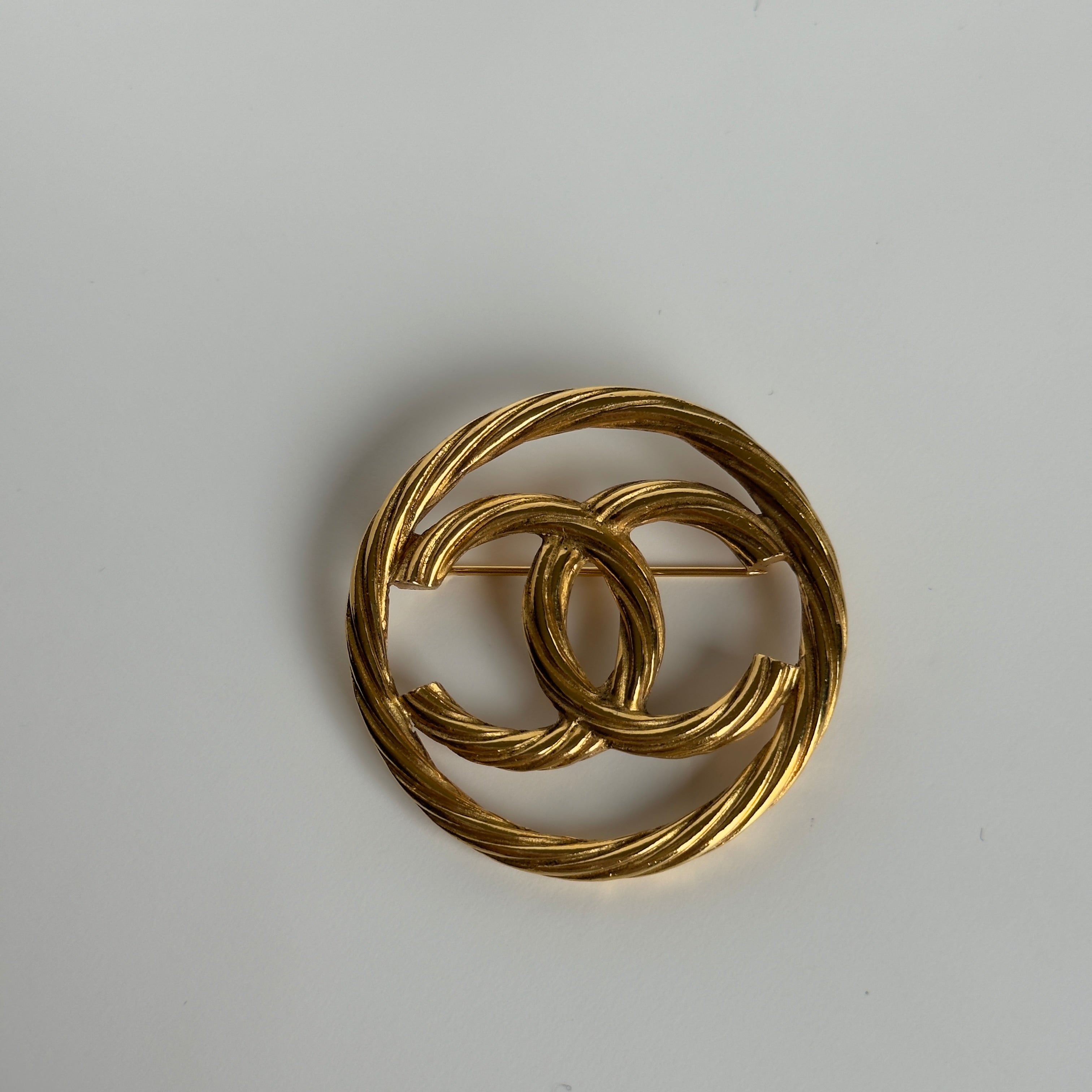 Vintage Chanel CC Rope Brooch Gold Plated - Queen May