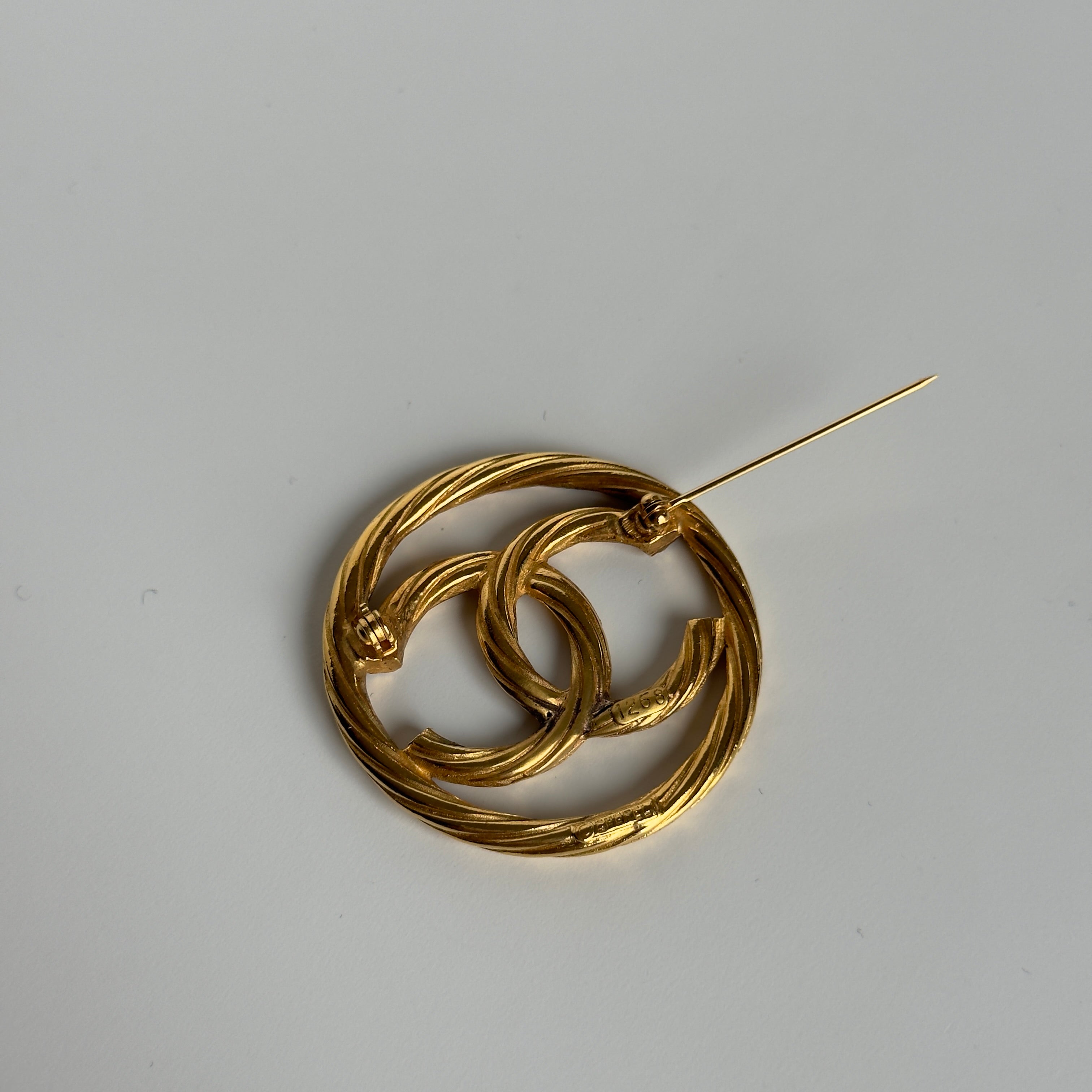 Vintage Chanel CC Rope Brooch Gold Plated - Queen May