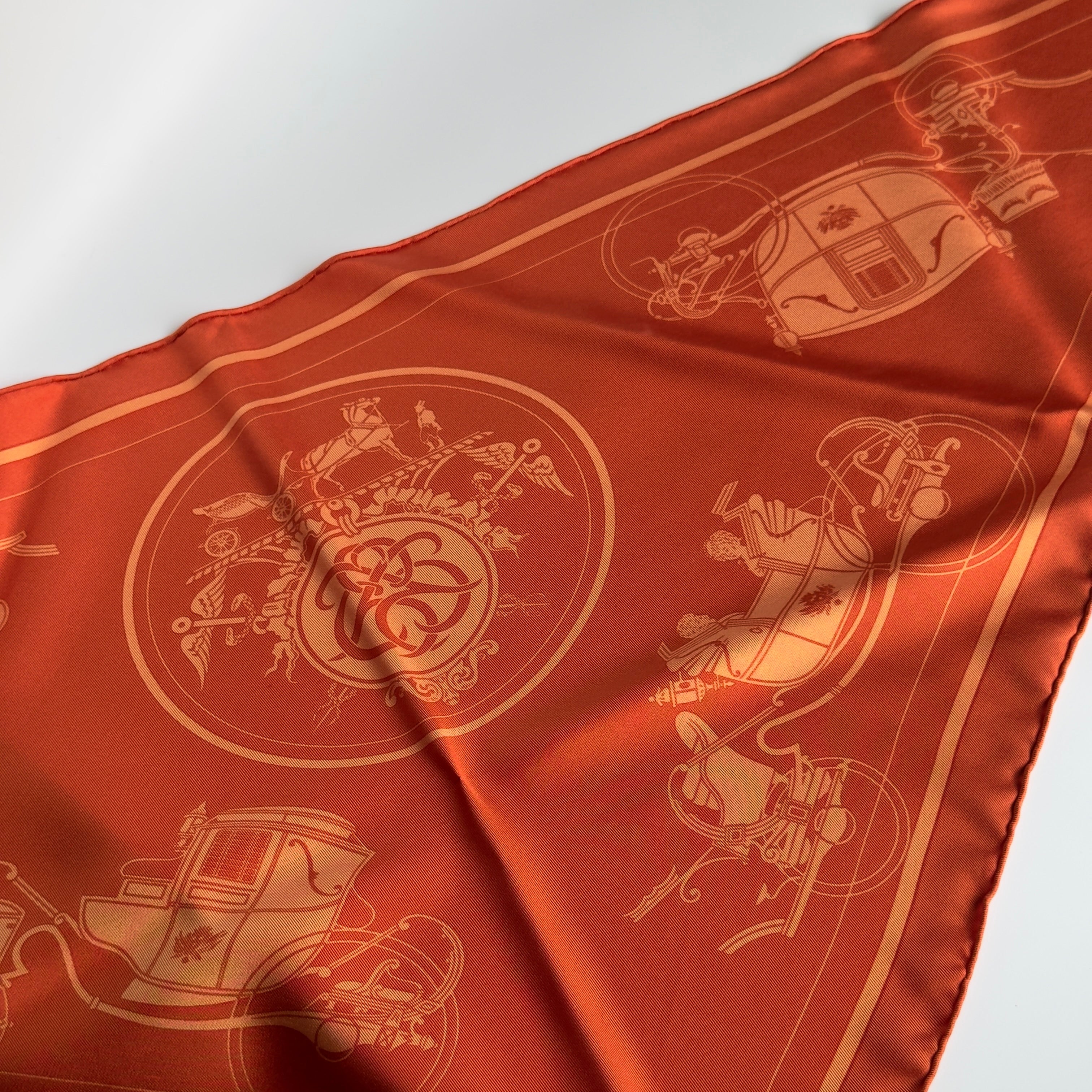 Hermes Ex Libris Silk Triangle Scarf - Queen May
