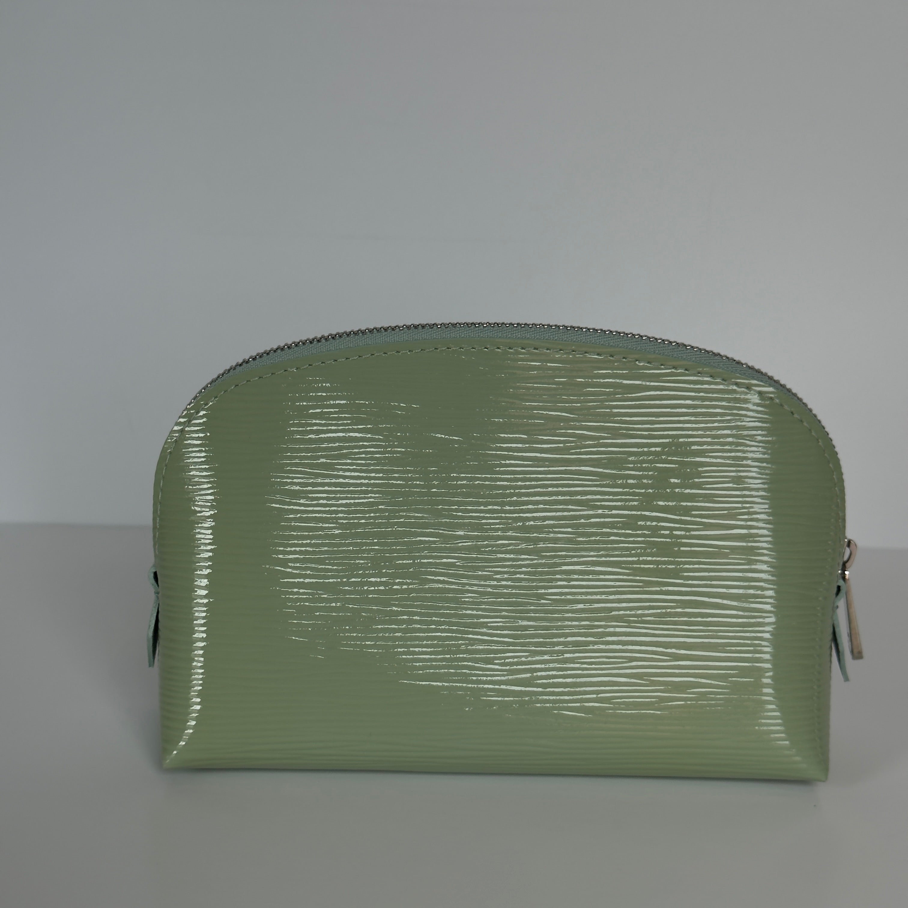 Rare Louis Vuitton Epi Cosmetic Pouch Amande Electric - Queen May