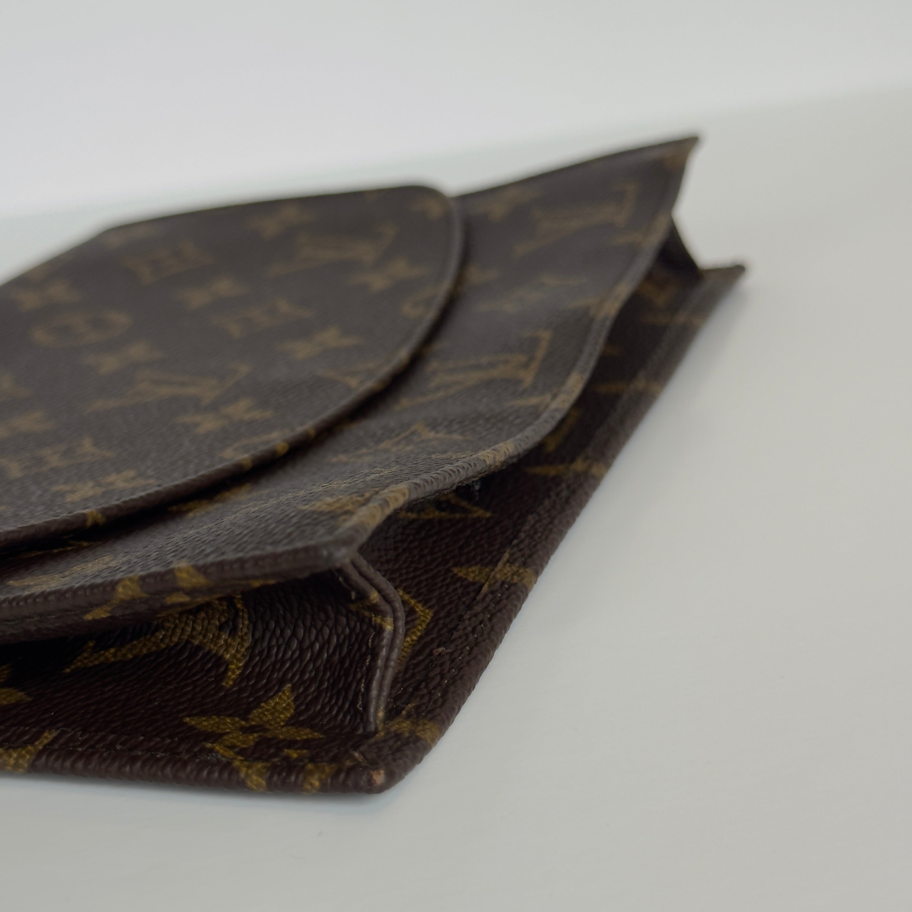 Louis Vuitton Rabat 23 - Queen May