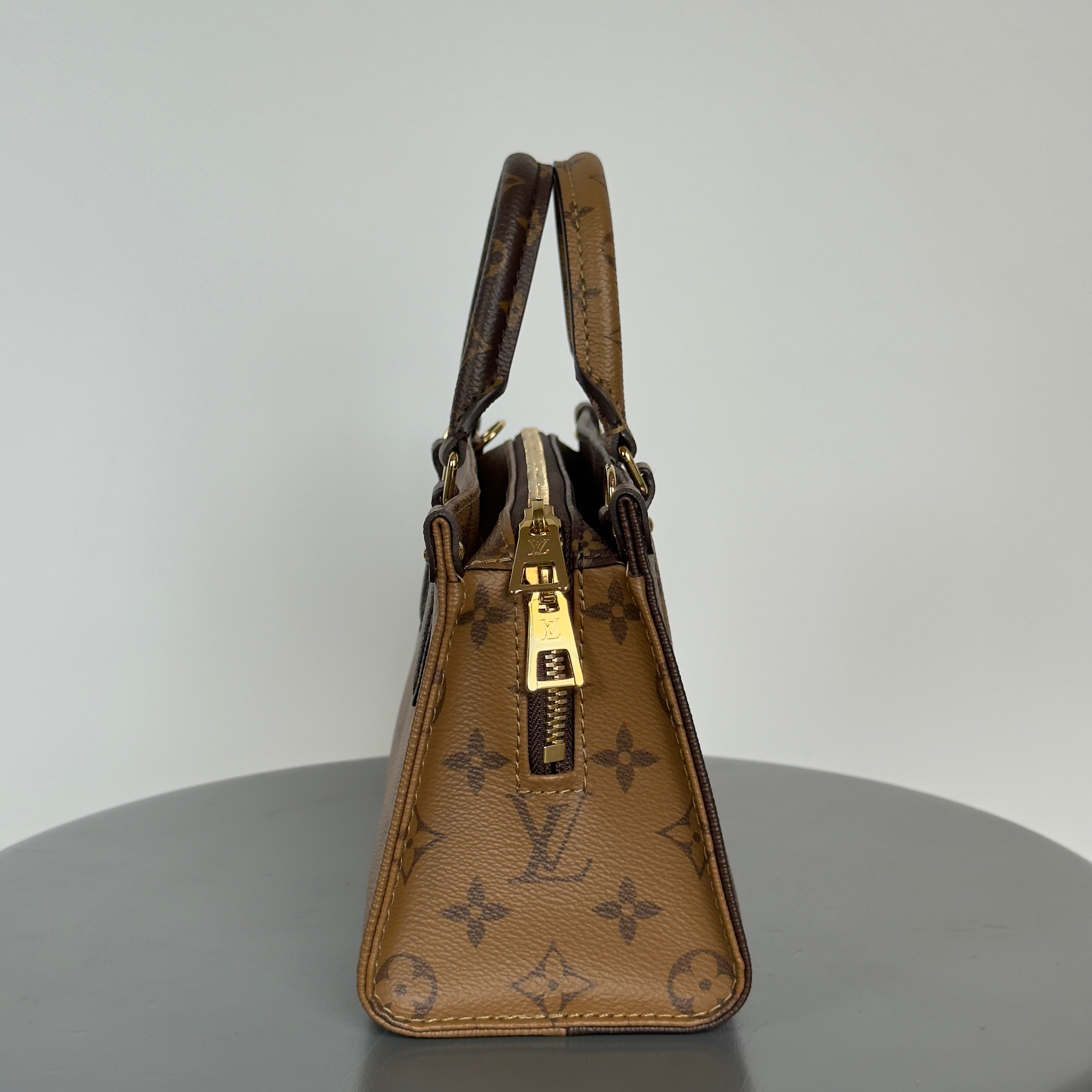 Louis Vuitton Monogram On The Go East To West - Queen May