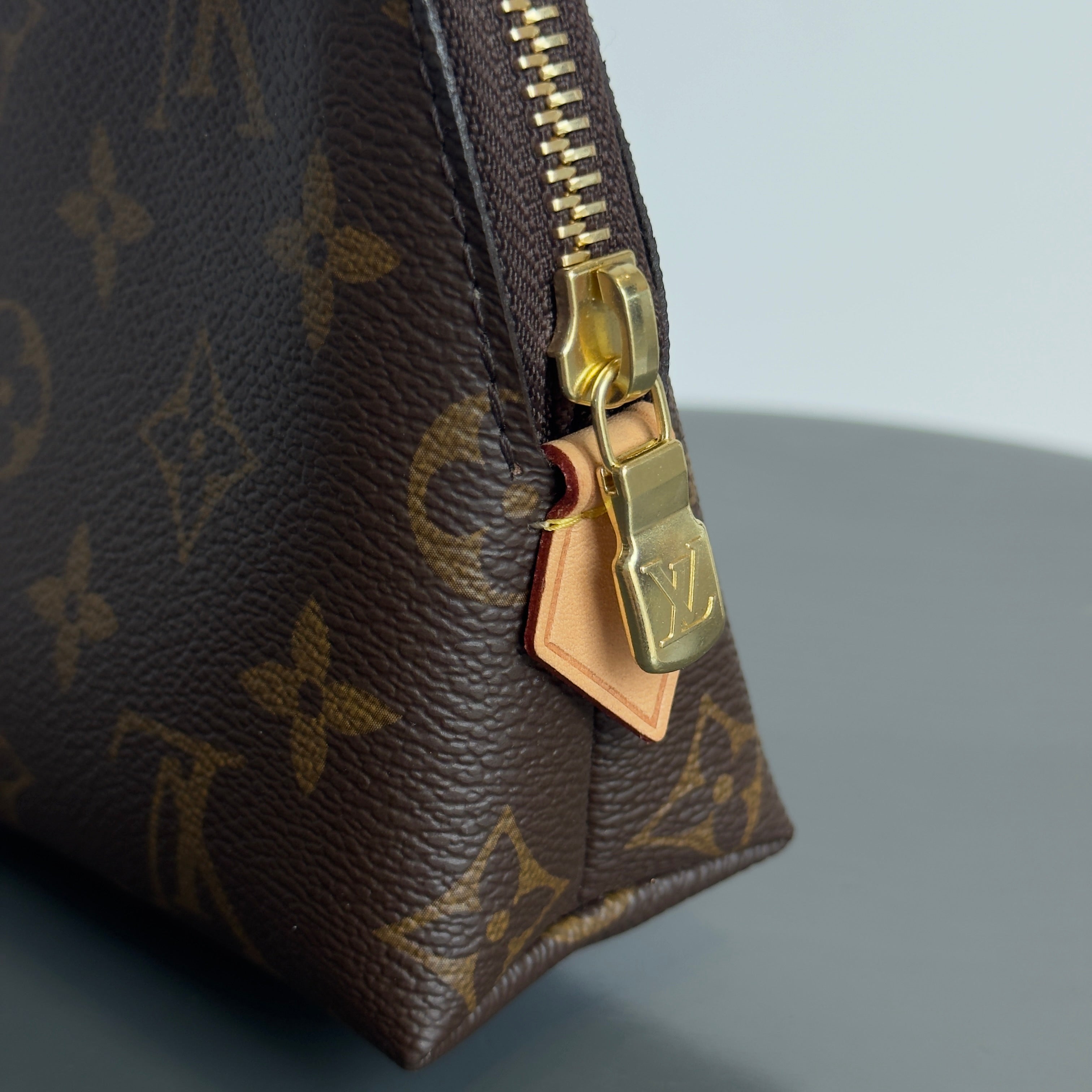 Louis Vuitton Nice Cosmetic Pouch BB - Queen May