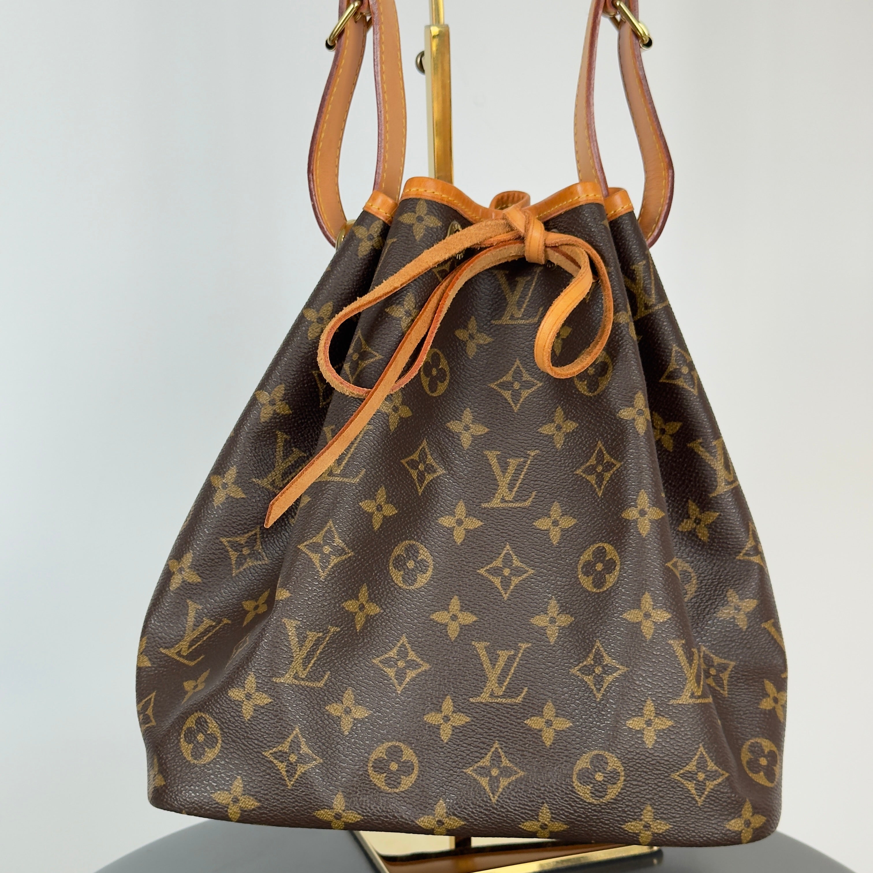 Louis Vuitton Monogram Noe Petit - Queen May