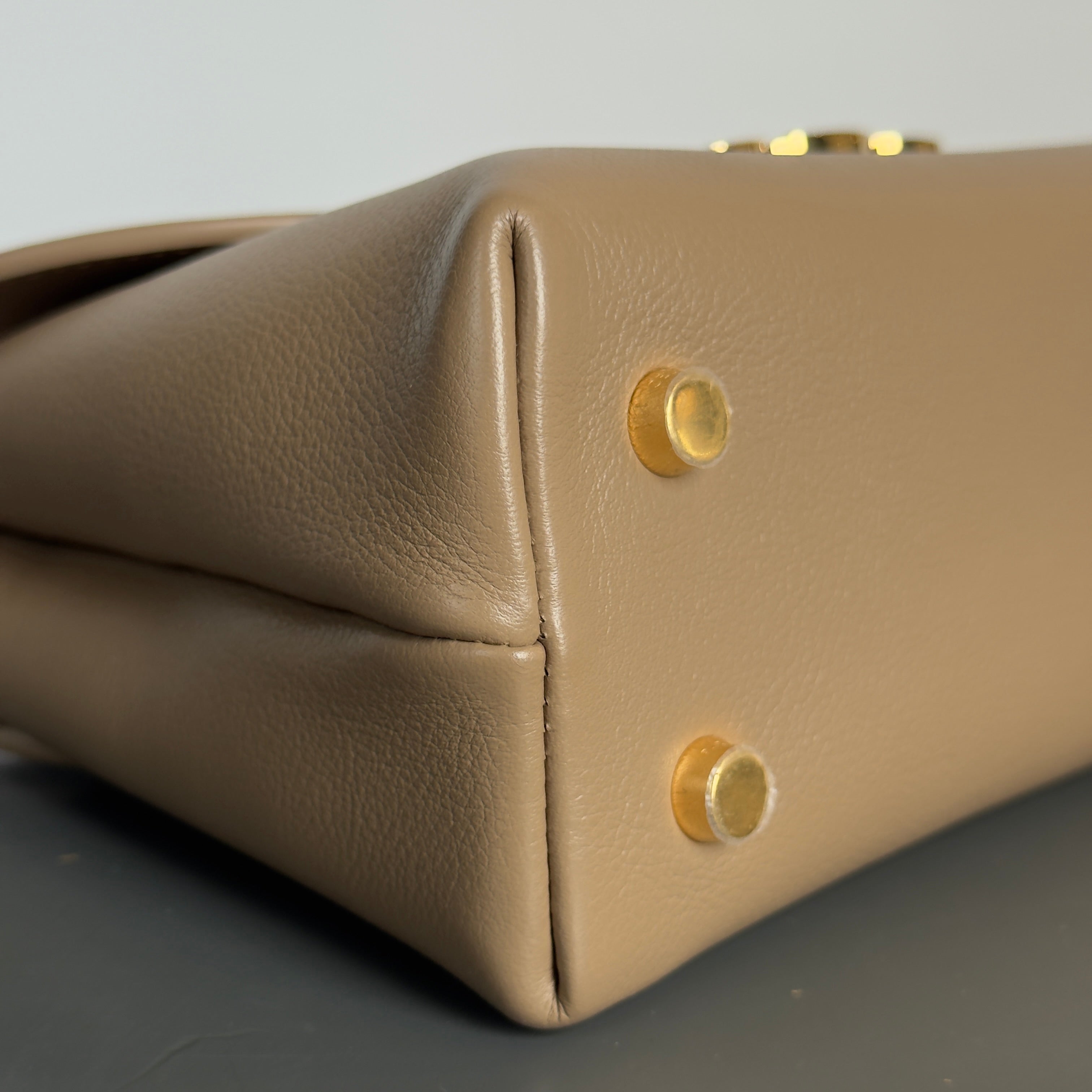 Celine Triomphe Nino Teen - Queen May