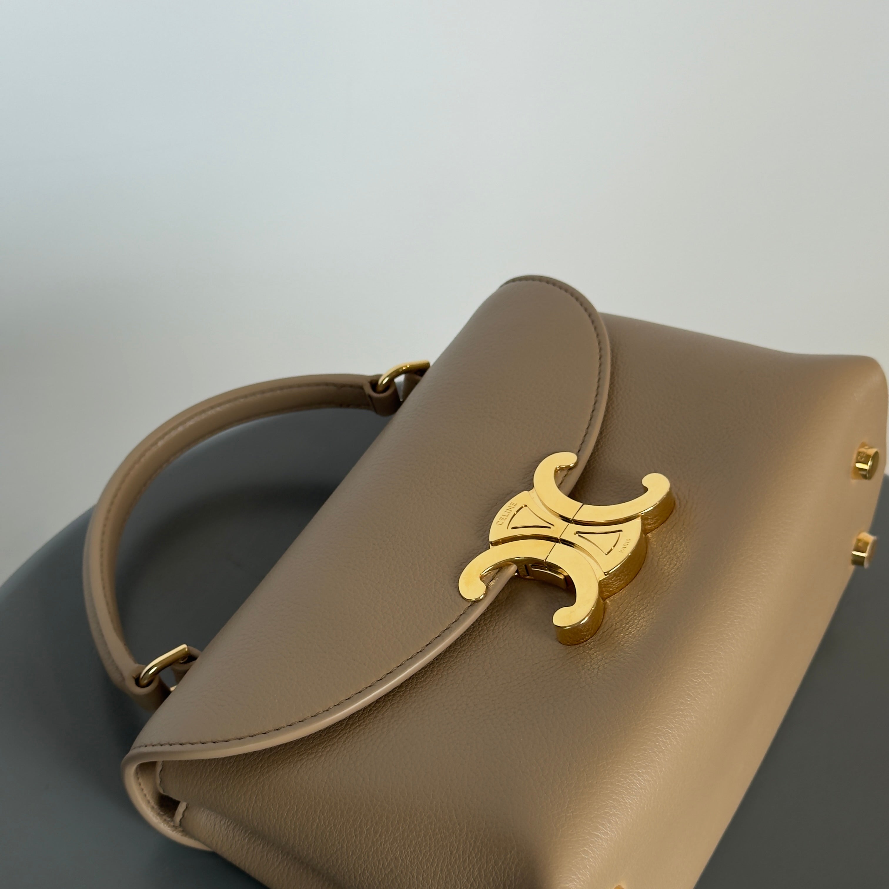 Celine Triomphe Nino Teen - Queen May