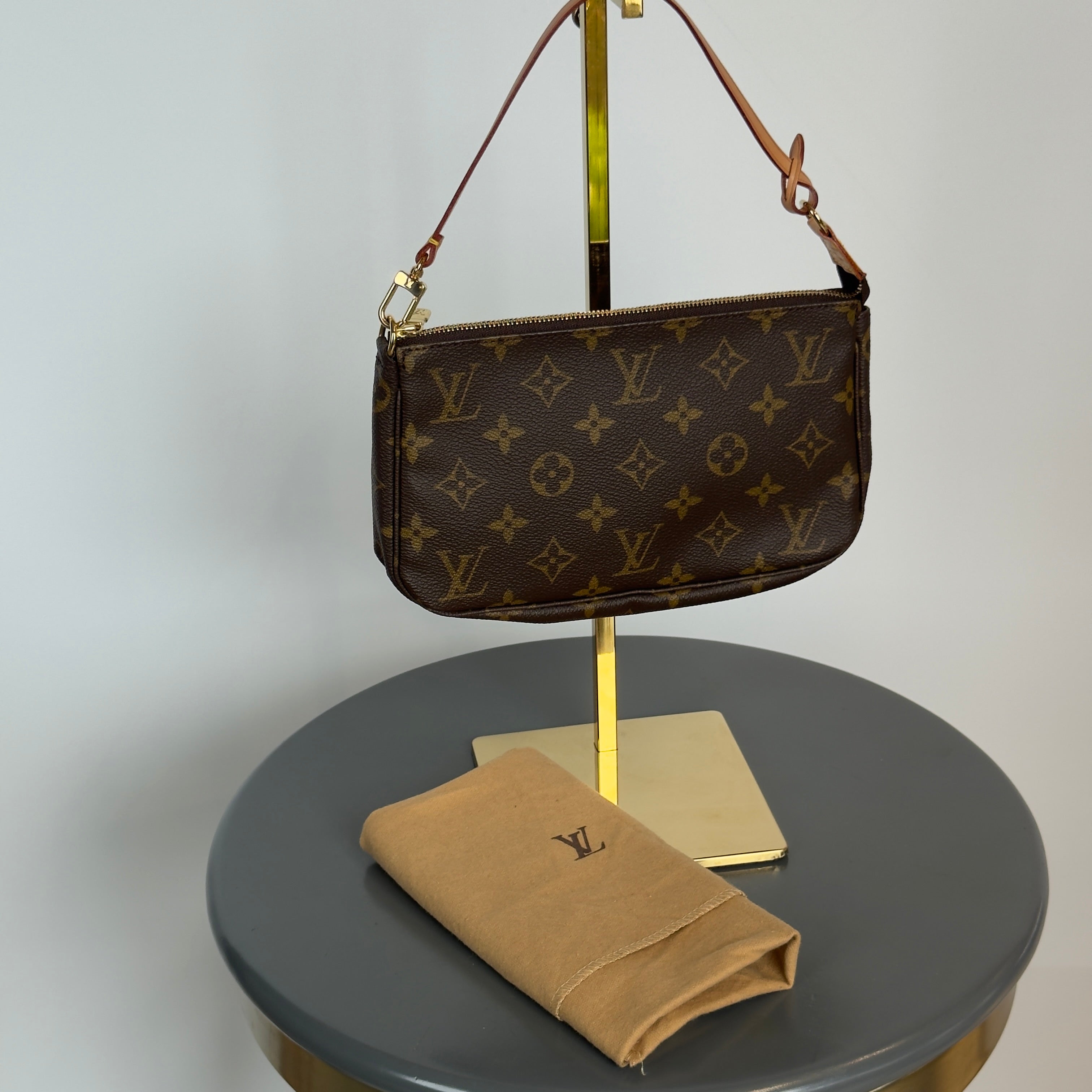 Louis Vuitton Monogram Pochette - Queen May